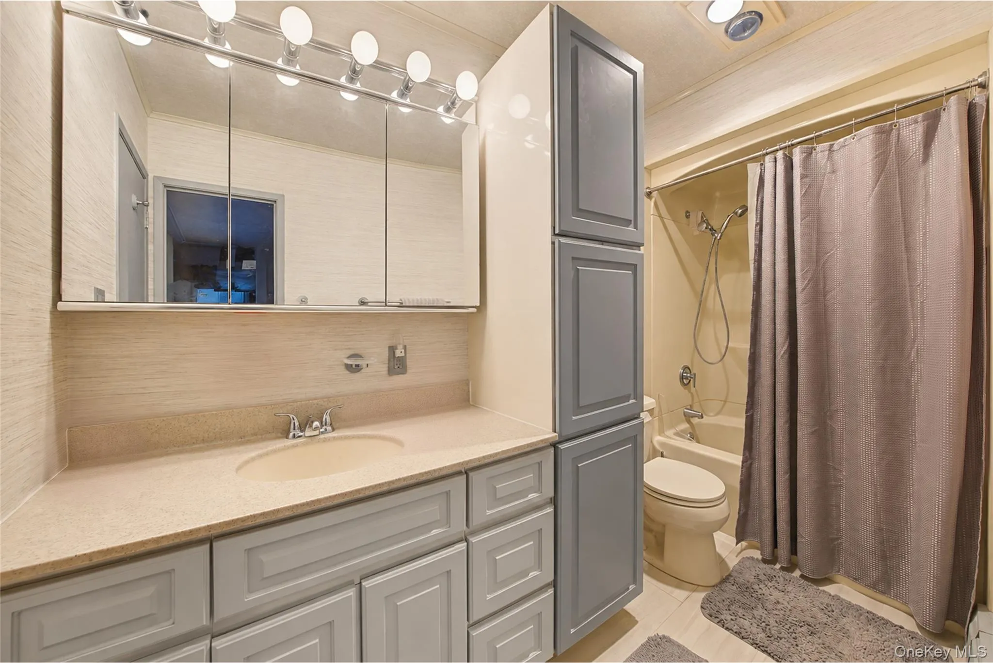 105 Nathan Drive, Islip, NY, 4 Bedrooms Bedrooms, 7 Rooms Rooms,2 BathroomsBathrooms,Residential,For Rent,Nathan,0,1047512 105 Nathan Drive, Islip, NY, 4 Bedrooms Bedrooms, 7 Rooms Rooms,2 BathroomsBathrooms,Residential,For Rent,Nathan,0,1047512