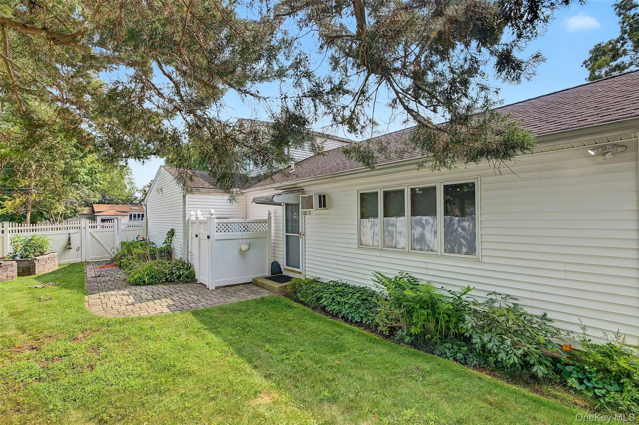 105 Nathan Drive, Islip, NY, 4 Bedrooms Bedrooms, 7 Rooms Rooms,2 BathroomsBathrooms,Residential,For Rent,Nathan,0,1047512 105 Nathan Drive, Islip, NY, 4 Bedrooms Bedrooms, 7 Rooms Rooms,2 BathroomsBathrooms,Residential,For Rent,Nathan,0,1047512