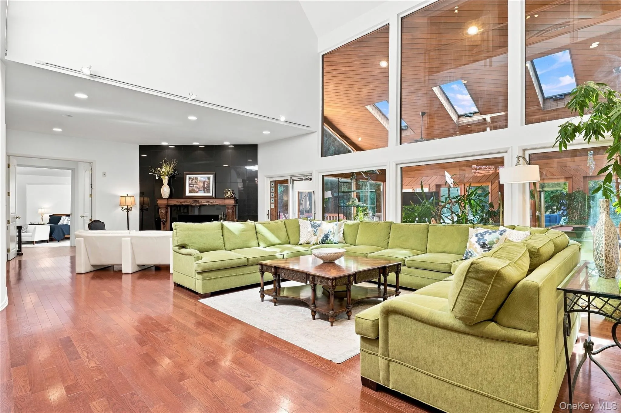 9 Swan Place, Smithtown, NY, 7 Bedrooms Bedrooms, 15 Rooms Rooms,6 BathroomsBathrooms,Residential,For Rent,Swan,0,1047513 9 Swan Place, Smithtown, NY, 7 Bedrooms Bedrooms, 15 Rooms Rooms,6 BathroomsBathrooms,Residential,For Rent,Swan,0,1047513