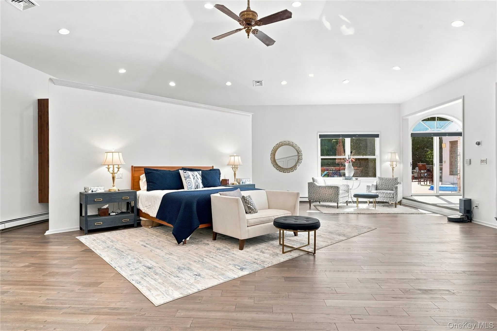 9 Swan Place, Smithtown, NY, 7 Bedrooms Bedrooms, 15 Rooms Rooms,6 BathroomsBathrooms,Residential,For Rent,Swan,0,1047513 9 Swan Place, Smithtown, NY, 7 Bedrooms Bedrooms, 15 Rooms Rooms,6 BathroomsBathrooms,Residential,For Rent,Swan,0,1047513