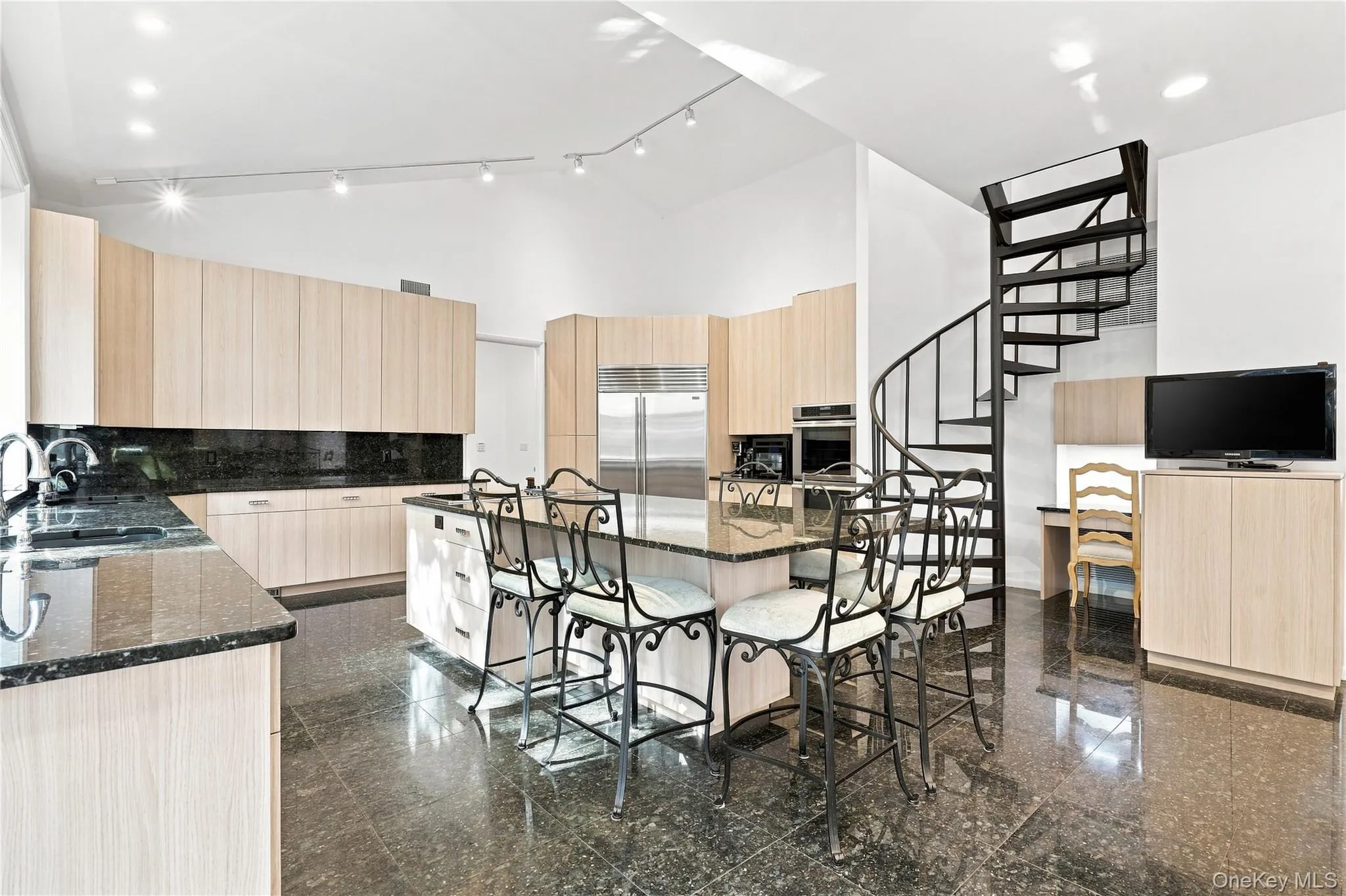 9 Swan Place, Smithtown, NY, 7 Bedrooms Bedrooms, 15 Rooms Rooms,6 BathroomsBathrooms,Residential,For Rent,Swan,0,1047513 9 Swan Place, Smithtown, NY, 7 Bedrooms Bedrooms, 15 Rooms Rooms,6 BathroomsBathrooms,Residential,For Rent,Swan,0,1047513