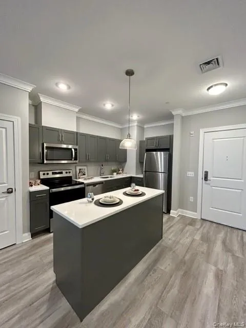 75 Hoffman Avenue, Babylon, NY, 2 Bedrooms Bedrooms, 5 Rooms Rooms,2 BathroomsBathrooms,Residential Lease,For Rent,Hoffman,0,1047514 75 Hoffman Avenue, Babylon, NY, 2 Bedrooms Bedrooms, 5 Rooms Rooms,2 BathroomsBathrooms,Residential Lease,For Rent,Hoffman,0,1047514