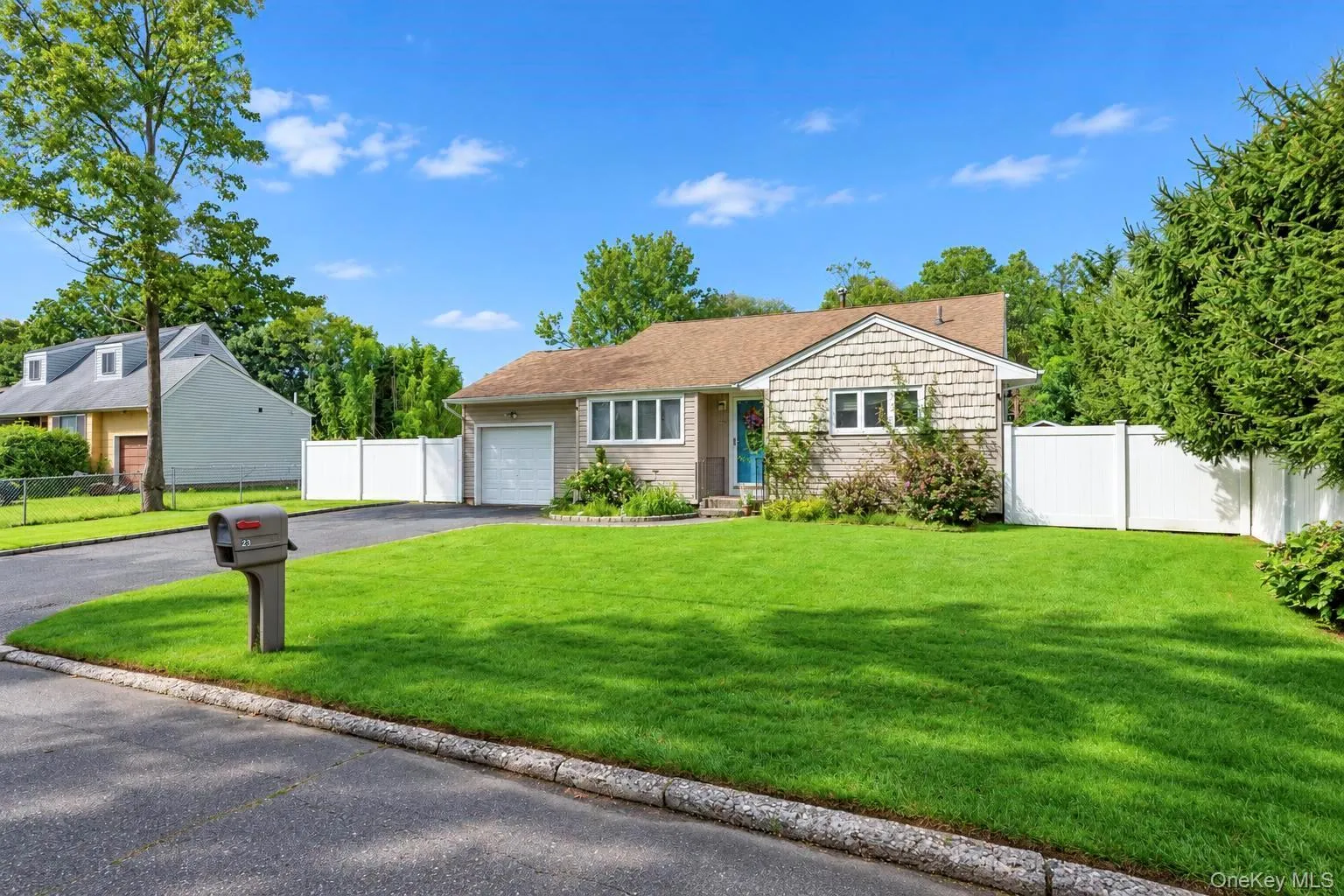 25 Marlboro Drive, Brookhaven, NY, 3 Bedrooms Bedrooms, 7 Rooms Rooms,2 BathroomsBathrooms,Residential,For Rent,Marlboro,0,1047521 25 Marlboro Drive, Brookhaven, NY, 3 Bedrooms Bedrooms, 7 Rooms Rooms,2 BathroomsBathrooms,Residential,For Rent,Marlboro,0,1047521