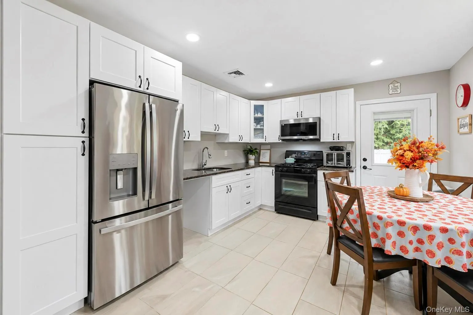 25 Marlboro Drive, Brookhaven, NY, 3 Bedrooms Bedrooms, 7 Rooms Rooms,2 BathroomsBathrooms,Residential,For Rent,Marlboro,0,1047521 25 Marlboro Drive, Brookhaven, NY, 3 Bedrooms Bedrooms, 7 Rooms Rooms,2 BathroomsBathrooms,Residential,For Rent,Marlboro,0,1047521