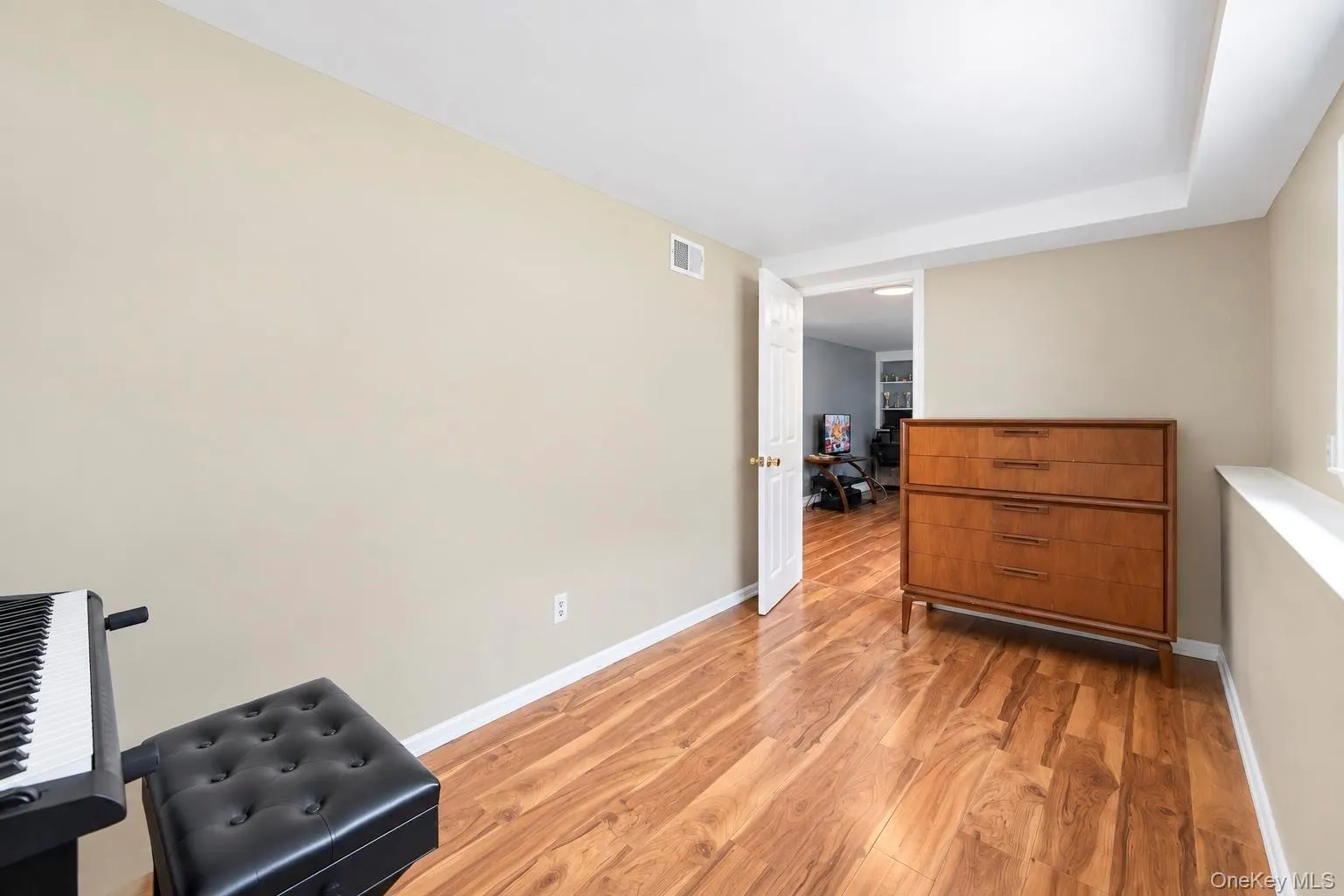 25 Marlboro Drive, Brookhaven, NY, 3 Bedrooms Bedrooms, 7 Rooms Rooms,2 BathroomsBathrooms,Residential,For Rent,Marlboro,0,1047521 25 Marlboro Drive, Brookhaven, NY, 3 Bedrooms Bedrooms, 7 Rooms Rooms,2 BathroomsBathrooms,Residential,For Rent,Marlboro,0,1047521
