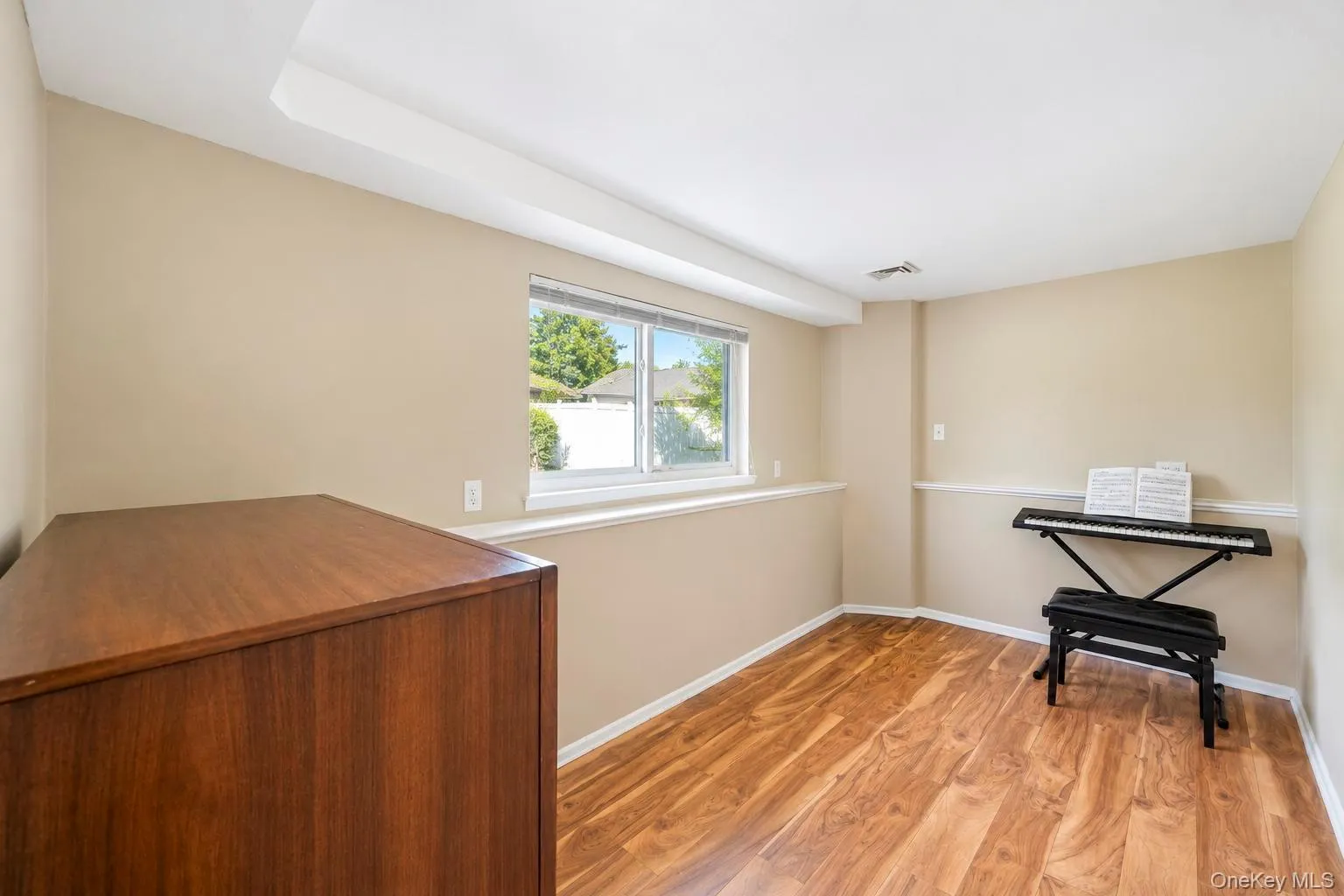 25 Marlboro Drive, Brookhaven, NY, 3 Bedrooms Bedrooms, 7 Rooms Rooms,2 BathroomsBathrooms,Residential,For Rent,Marlboro,0,1047521 25 Marlboro Drive, Brookhaven, NY, 3 Bedrooms Bedrooms, 7 Rooms Rooms,2 BathroomsBathrooms,Residential,For Rent,Marlboro,0,1047521