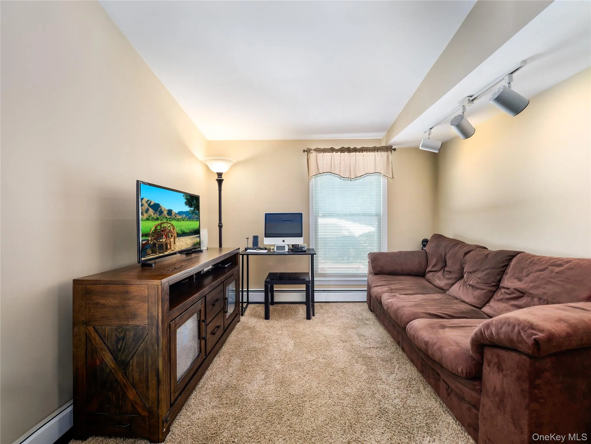 27 Will Rogers Lane, Clarkstown, NY, 4 Bedrooms Bedrooms, 10 Rooms Rooms,2 BathroomsBathrooms,Residential,For Rent,Will Rogers,0,1047522 27 Will Rogers Lane, Clarkstown, NY, 4 Bedrooms Bedrooms, 10 Rooms Rooms,2 BathroomsBathrooms,Residential,For Rent,Will Rogers,0,1047522