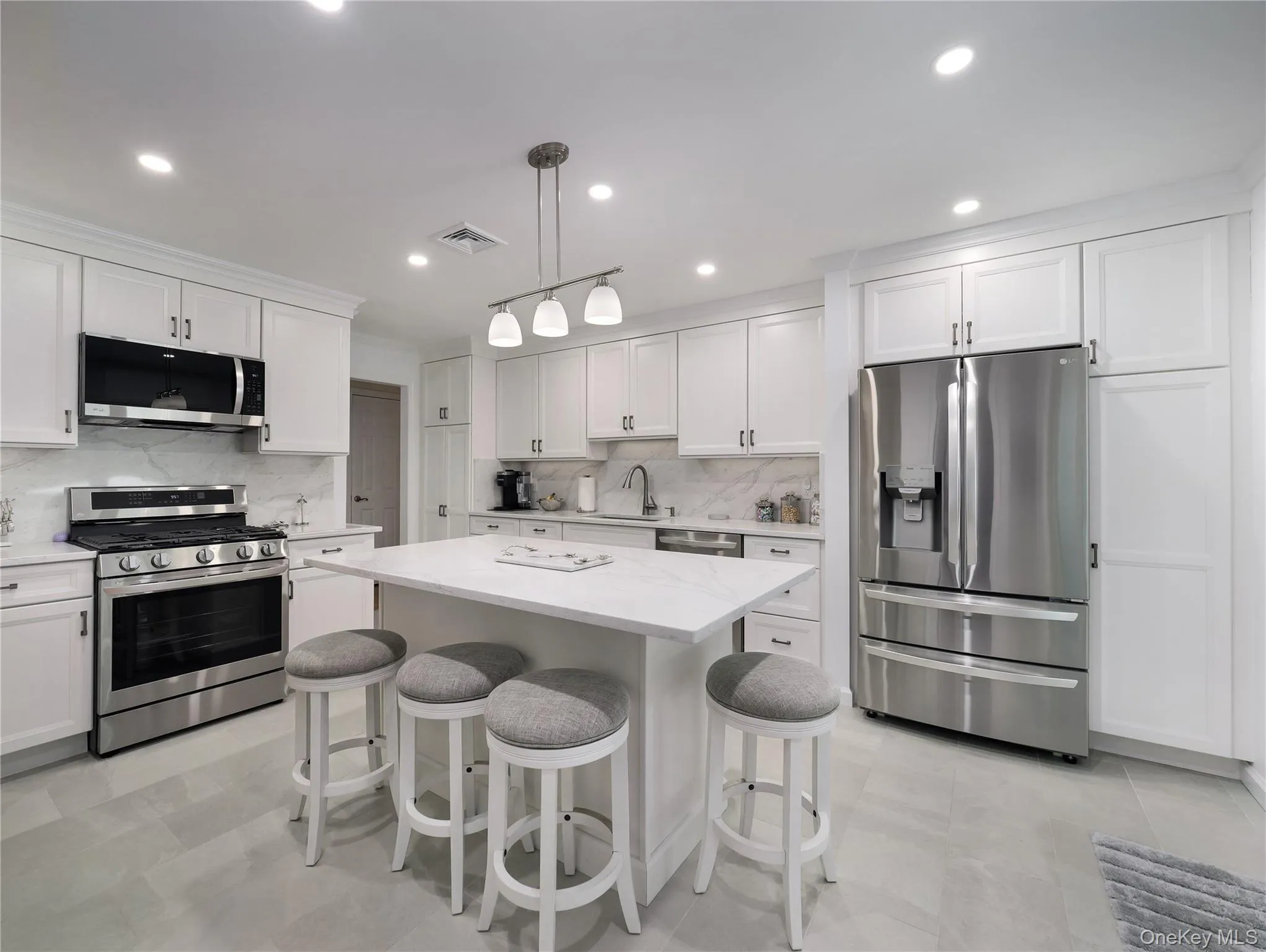 27 Will Rogers Lane, Clarkstown, NY, 4 Bedrooms Bedrooms, 10 Rooms Rooms,2 BathroomsBathrooms,Residential,For Rent,Will Rogers,0,1047522 27 Will Rogers Lane, Clarkstown, NY, 4 Bedrooms Bedrooms, 10 Rooms Rooms,2 BathroomsBathrooms,Residential,For Rent,Will Rogers,0,1047522
