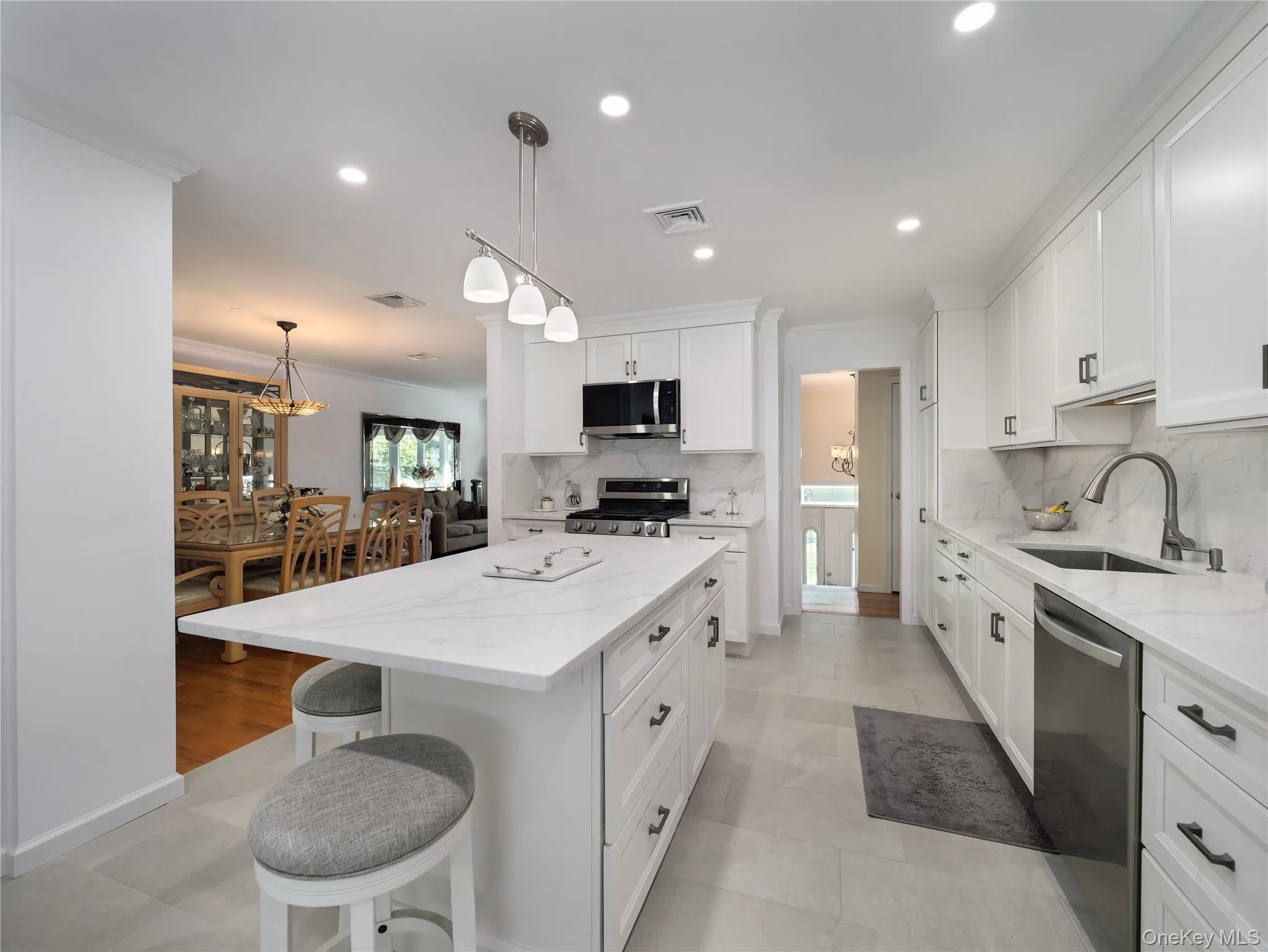 27 Will Rogers Lane, Clarkstown, NY, 4 Bedrooms Bedrooms, 10 Rooms Rooms,2 BathroomsBathrooms,Residential,For Rent,Will Rogers,0,1047522 27 Will Rogers Lane, Clarkstown, NY, 4 Bedrooms Bedrooms, 10 Rooms Rooms,2 BathroomsBathrooms,Residential,For Rent,Will Rogers,0,1047522