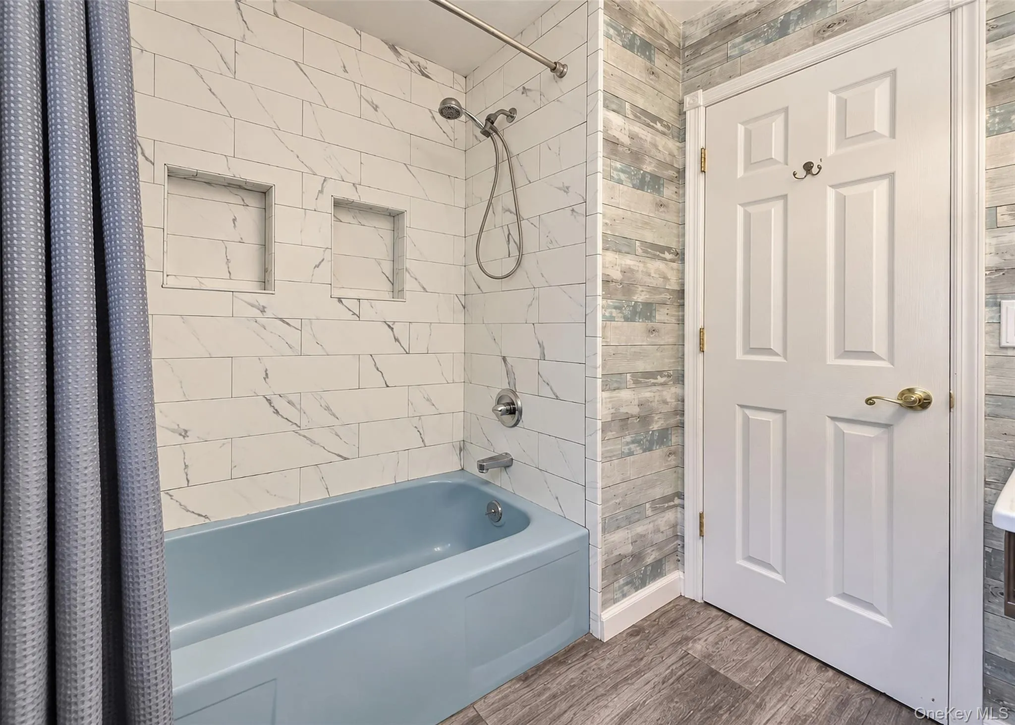 1 Lisa Lane, Brookhaven, NY, 4 Bedrooms Bedrooms, 10 Rooms Rooms,2 BathroomsBathrooms,Residential,For Rent,Lisa,0,1047527 1 Lisa Lane, Brookhaven, NY, 4 Bedrooms Bedrooms, 10 Rooms Rooms,2 BathroomsBathrooms,Residential,For Rent,Lisa,0,1047527