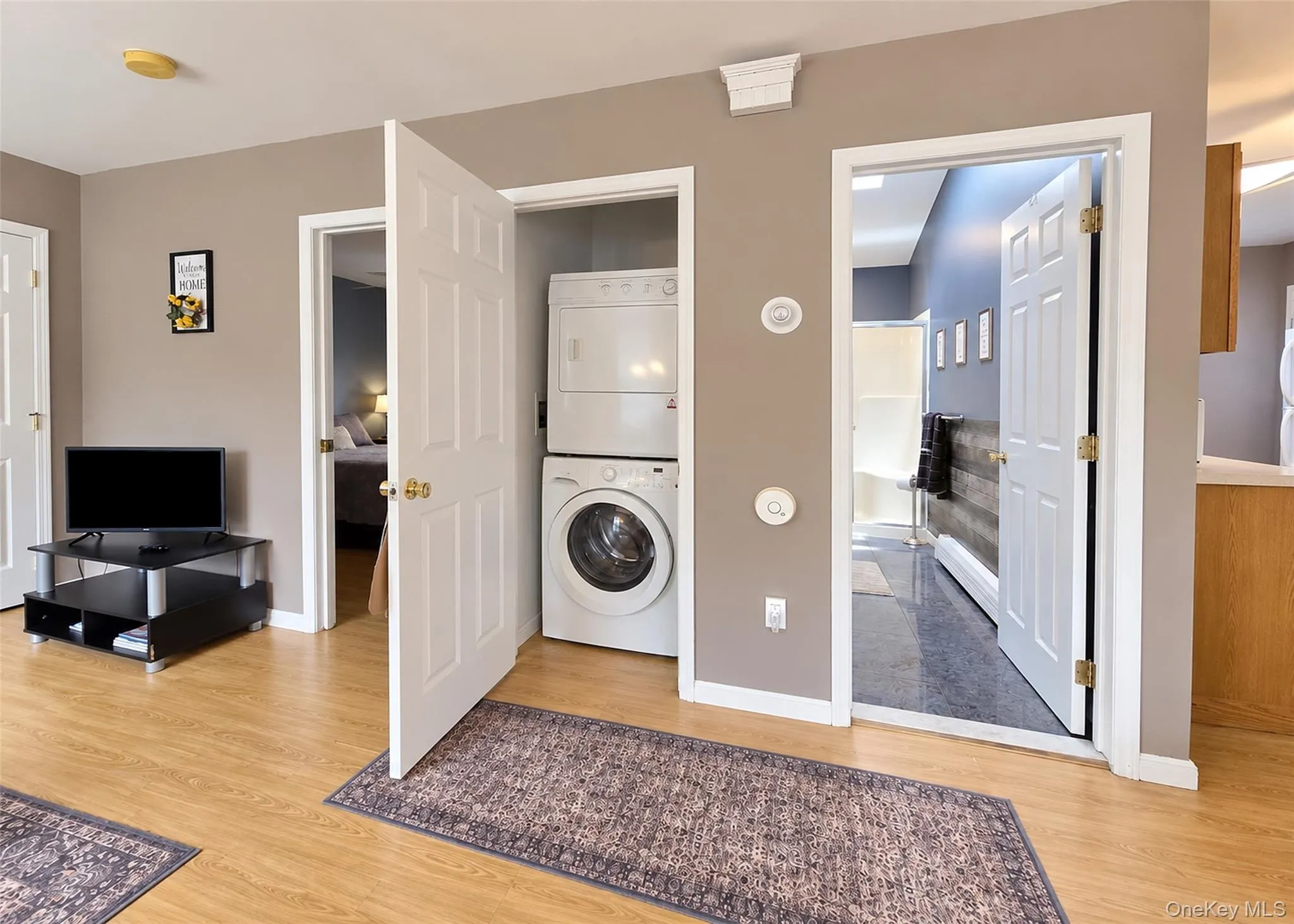 1 Lisa Lane, Brookhaven, NY, 4 Bedrooms Bedrooms, 10 Rooms Rooms,2 BathroomsBathrooms,Residential,For Rent,Lisa,0,1047527 1 Lisa Lane, Brookhaven, NY, 4 Bedrooms Bedrooms, 10 Rooms Rooms,2 BathroomsBathrooms,Residential,For Rent,Lisa,0,1047527