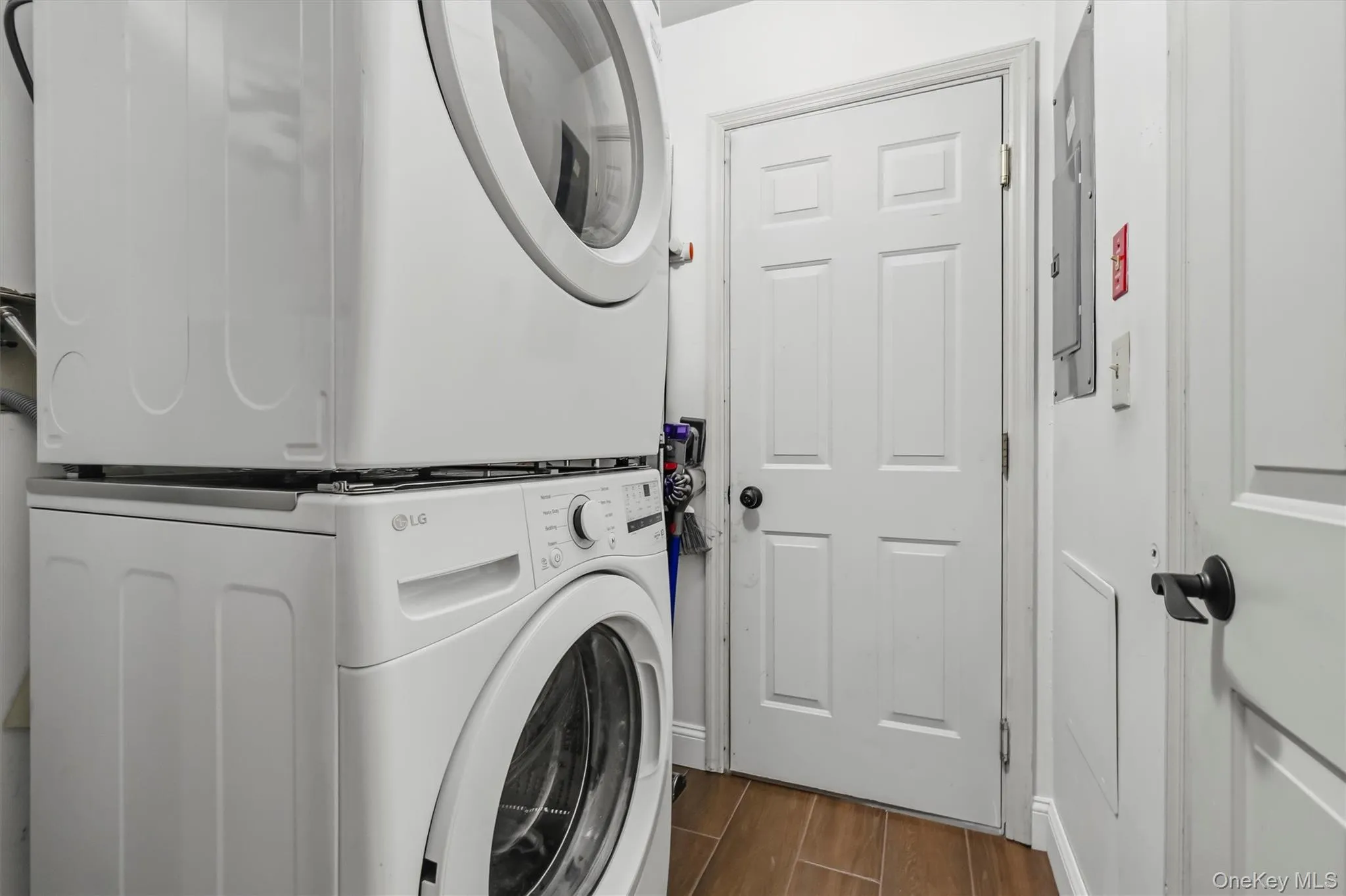6 Cambridge Court, Fishkill, NY, 2 Bedrooms Bedrooms, 5 Rooms Rooms,2 BathroomsBathrooms,Residential,For Rent,Cambridge,0,1047529 6 Cambridge Court, Fishkill, NY, 2 Bedrooms Bedrooms, 5 Rooms Rooms,2 BathroomsBathrooms,Residential,For Rent,Cambridge,0,1047529