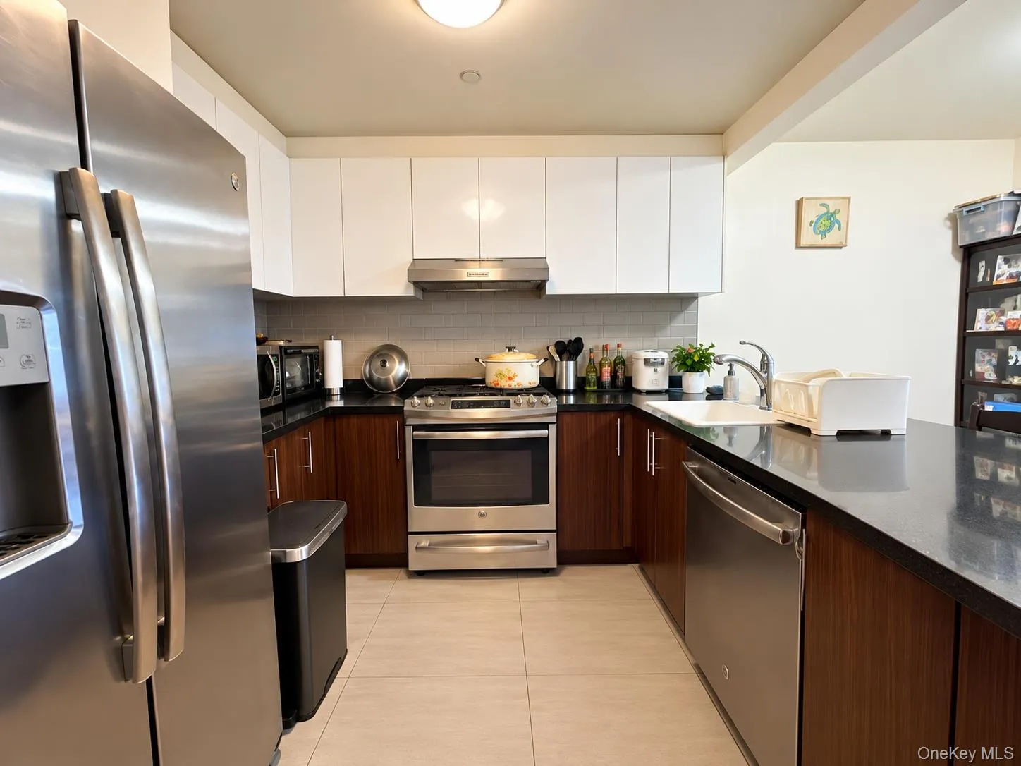 136-46 41st Avenue, New York, NY, 2 Bedrooms Bedrooms, 6 Rooms Rooms,2 BathroomsBathrooms,Residential,For Rent,41st,0,1047531 136-46 41st Avenue, New York, NY, 2 Bedrooms Bedrooms, 6 Rooms Rooms,2 BathroomsBathrooms,Residential,For Rent,41st,0,1047531