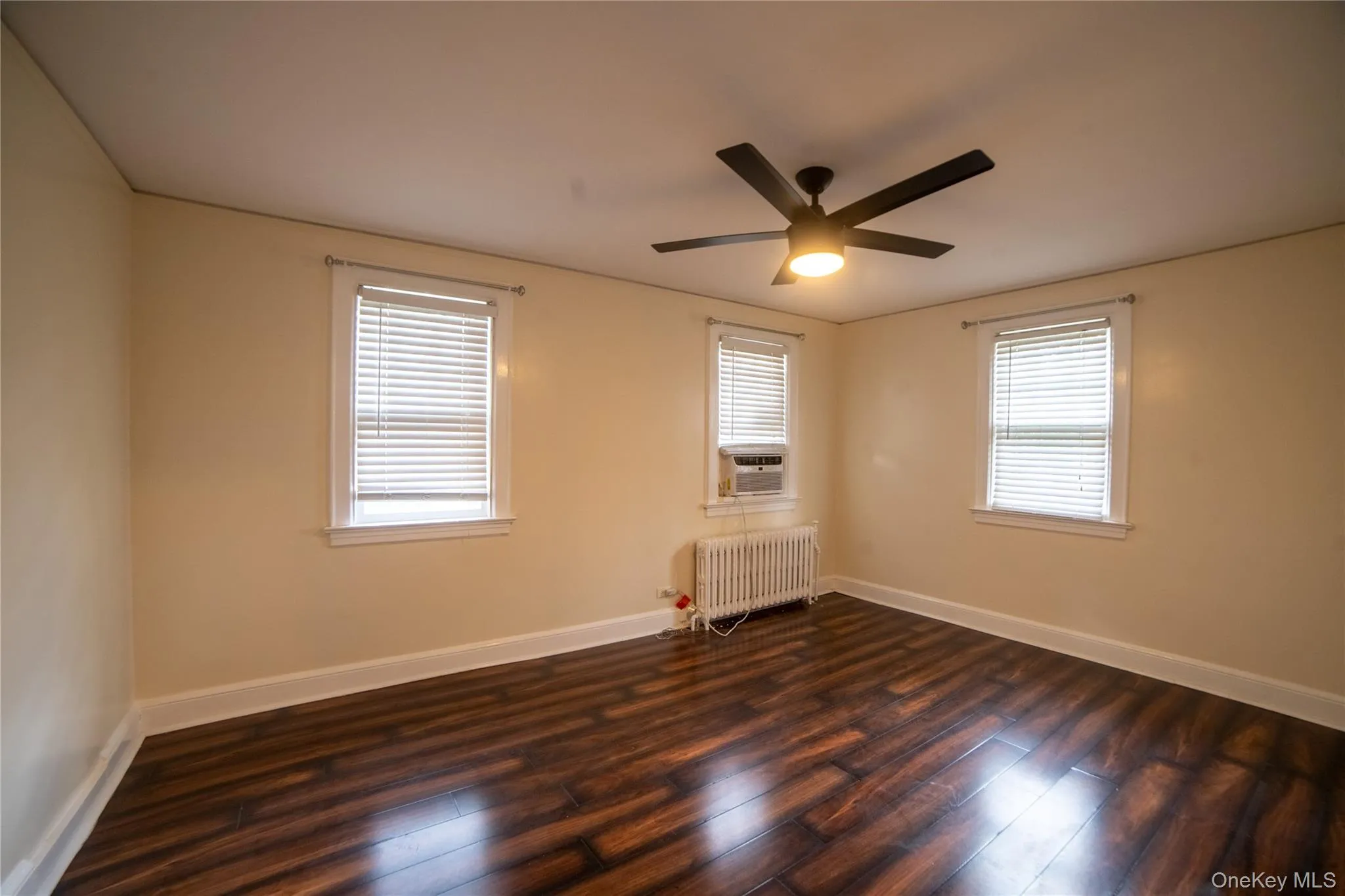 154 Bell Road, Scarsdale, NY, 3 Bedrooms Bedrooms, 7 Rooms Rooms,2 BathroomsBathrooms,Residential Lease,For Rent,Bell,0,1047532 154 Bell Road, Scarsdale, NY, 3 Bedrooms Bedrooms, 7 Rooms Rooms,2 BathroomsBathrooms,Residential Lease,For Rent,Bell,0,1047532