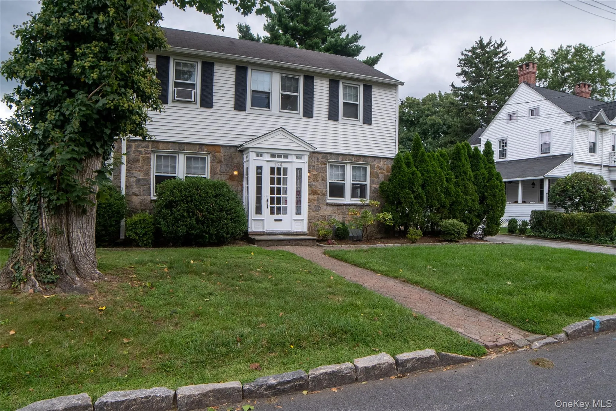 154 Bell Road, Scarsdale, NY, 3 Bedrooms Bedrooms, 7 Rooms Rooms,2 BathroomsBathrooms,Residential Lease,For Rent,Bell,0,1047532 154 Bell Road, Scarsdale, NY, 3 Bedrooms Bedrooms, 7 Rooms Rooms,2 BathroomsBathrooms,Residential Lease,For Rent,Bell,0,1047532