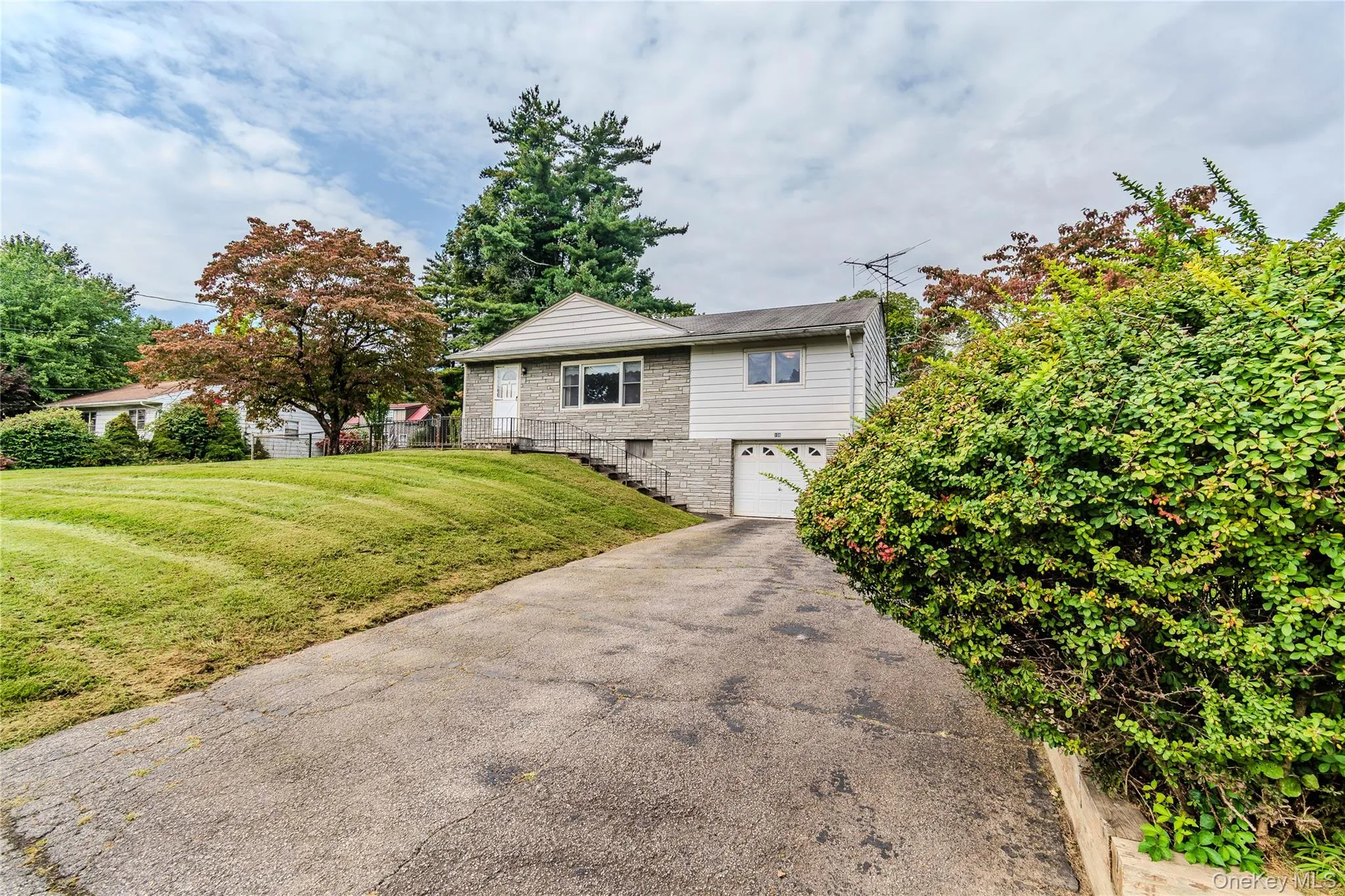 108 Wood Street, Newburgh (town), NY, 3 Bedrooms Bedrooms, 6 Rooms Rooms,1 BathroomBathrooms,Residential,For Rent,Wood,0,1047537 108 Wood Street, Newburgh (town), NY, 3 Bedrooms Bedrooms, 6 Rooms Rooms,1 BathroomBathrooms,Residential,For Rent,Wood,0,1047537