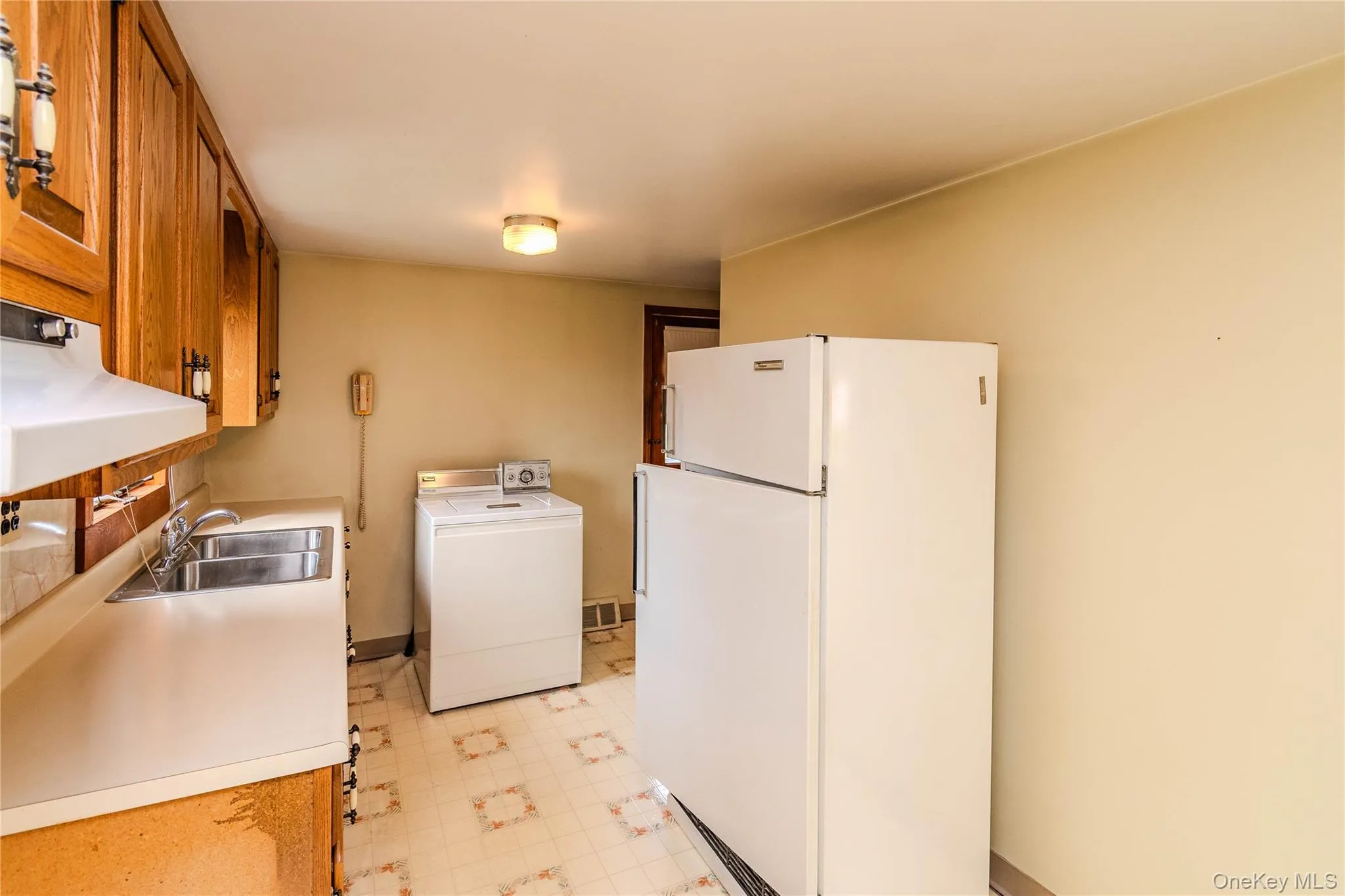 108 Wood Street, Newburgh (town), NY, 3 Bedrooms Bedrooms, 6 Rooms Rooms,1 BathroomBathrooms,Residential,For Rent,Wood,0,1047537 108 Wood Street, Newburgh (town), NY, 3 Bedrooms Bedrooms, 6 Rooms Rooms,1 BathroomBathrooms,Residential,For Rent,Wood,0,1047537