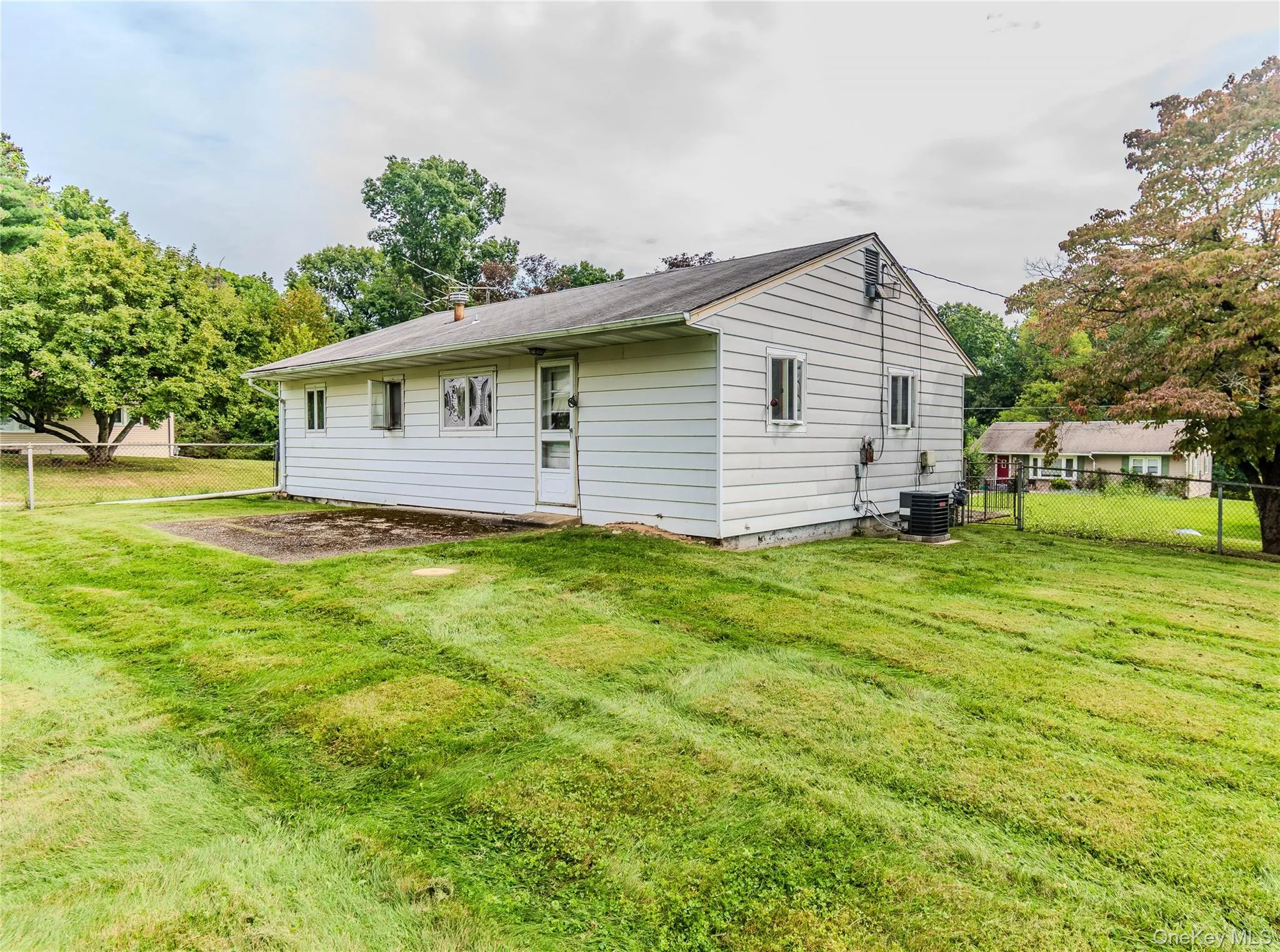 108 Wood Street, Newburgh (town), NY, 3 Bedrooms Bedrooms, 6 Rooms Rooms,1 BathroomBathrooms,Residential,For Rent,Wood,0,1047537 108 Wood Street, Newburgh (town), NY, 3 Bedrooms Bedrooms, 6 Rooms Rooms,1 BathroomBathrooms,Residential,For Rent,Wood,0,1047537