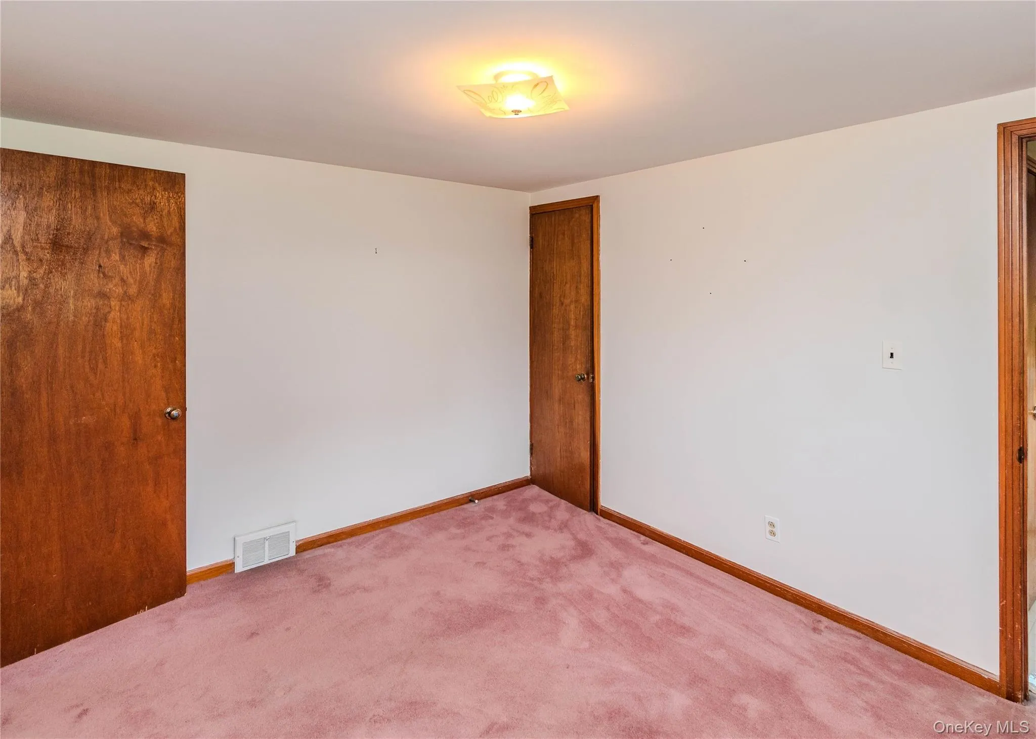 108 Wood Street, Newburgh (town), NY, 3 Bedrooms Bedrooms, 6 Rooms Rooms,1 BathroomBathrooms,Residential,For Rent,Wood,0,1047537 108 Wood Street, Newburgh (town), NY, 3 Bedrooms Bedrooms, 6 Rooms Rooms,1 BathroomBathrooms,Residential,For Rent,Wood,0,1047537