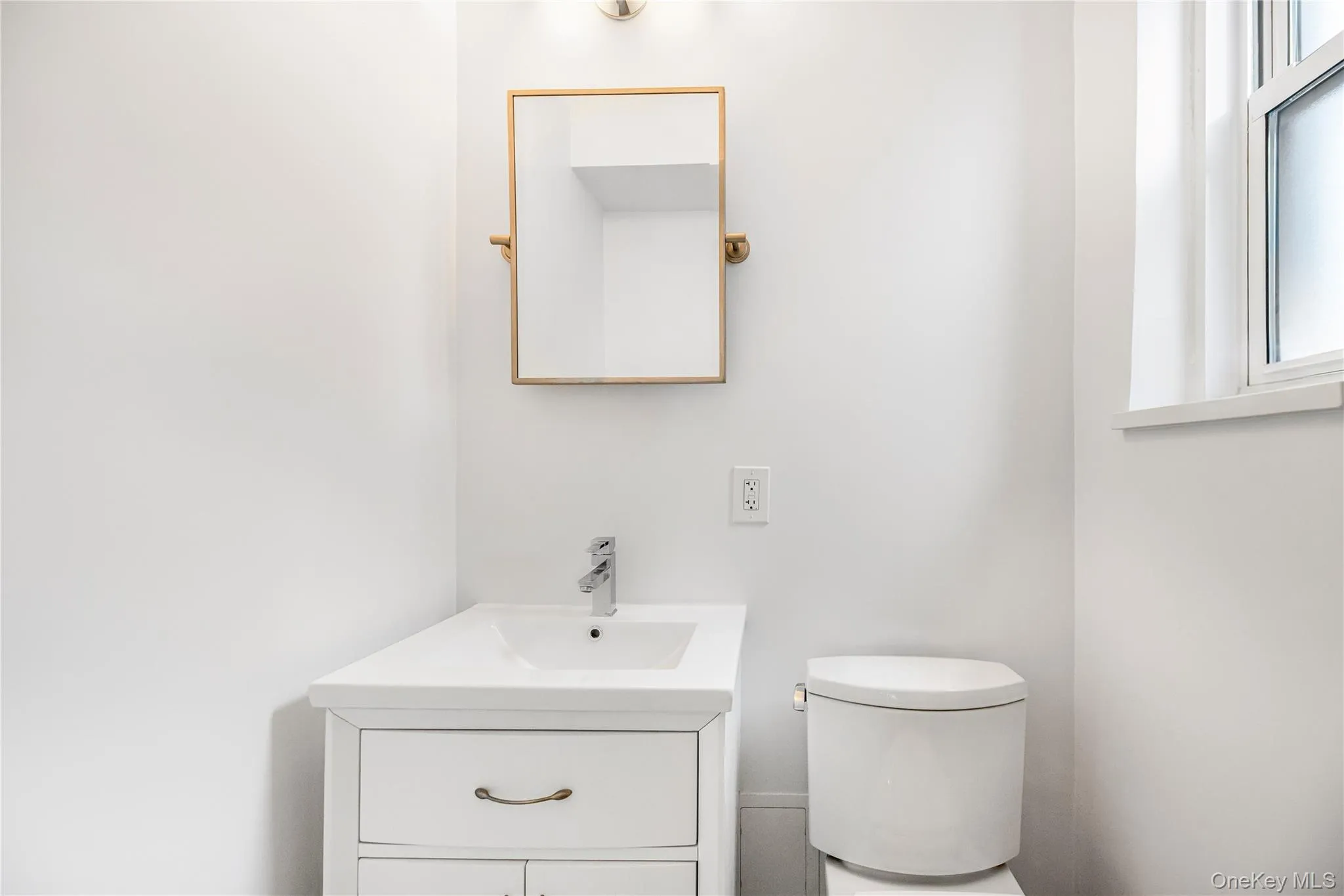 2390 Palisade Avenue, New York, NY, 2 Bedrooms Bedrooms, 6 Rooms Rooms,1 BathroomBathrooms,Residential,For Rent,Palisade,0,1047538 2390 Palisade Avenue, New York, NY, 2 Bedrooms Bedrooms, 6 Rooms Rooms,1 BathroomBathrooms,Residential,For Rent,Palisade,0,1047538