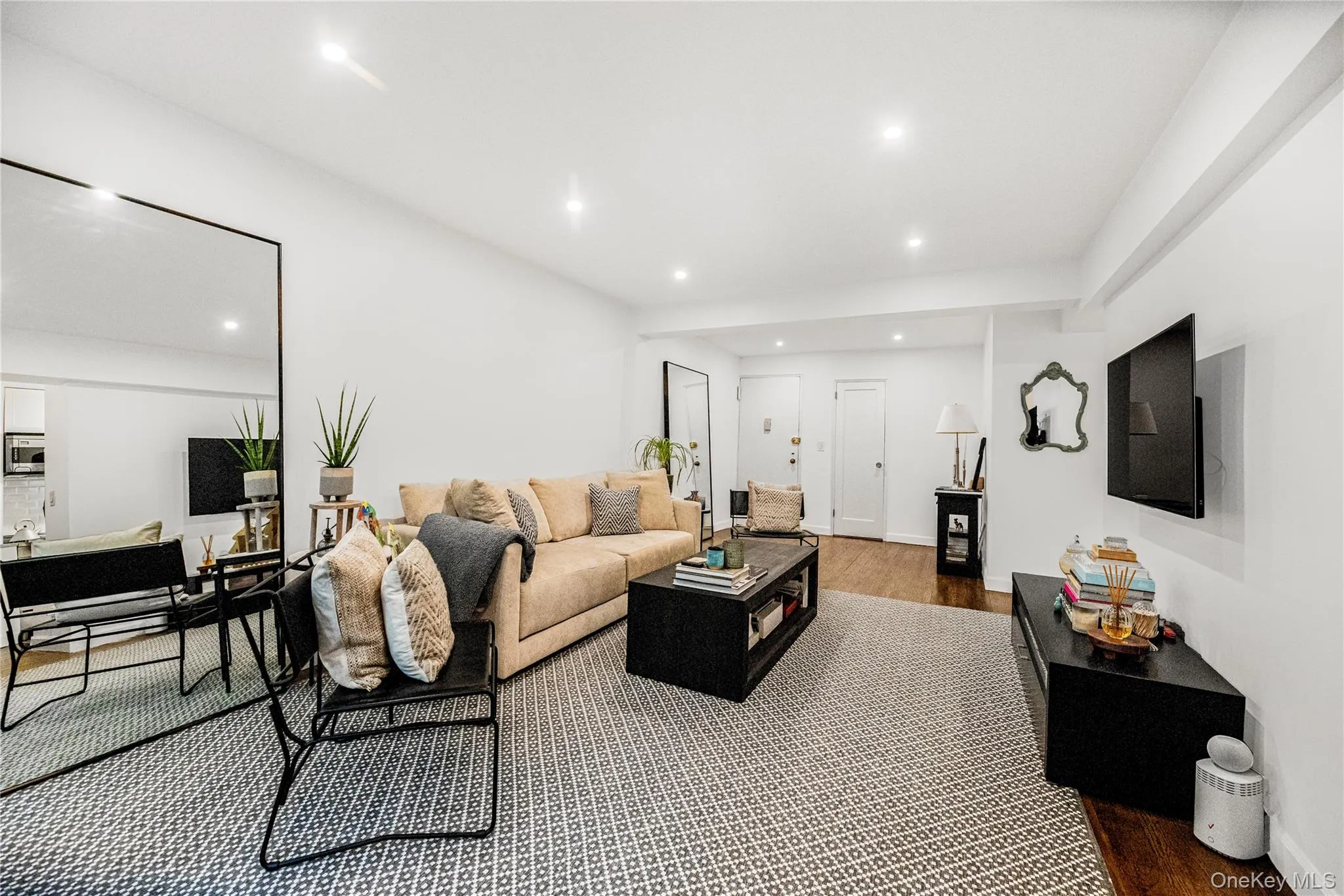 2390 Palisade Avenue, New York, NY, 2 Bedrooms Bedrooms, 6 Rooms Rooms,1 BathroomBathrooms,Residential,For Rent,Palisade,0,1047538 2390 Palisade Avenue, New York, NY, 2 Bedrooms Bedrooms, 6 Rooms Rooms,1 BathroomBathrooms,Residential,For Rent,Palisade,0,1047538