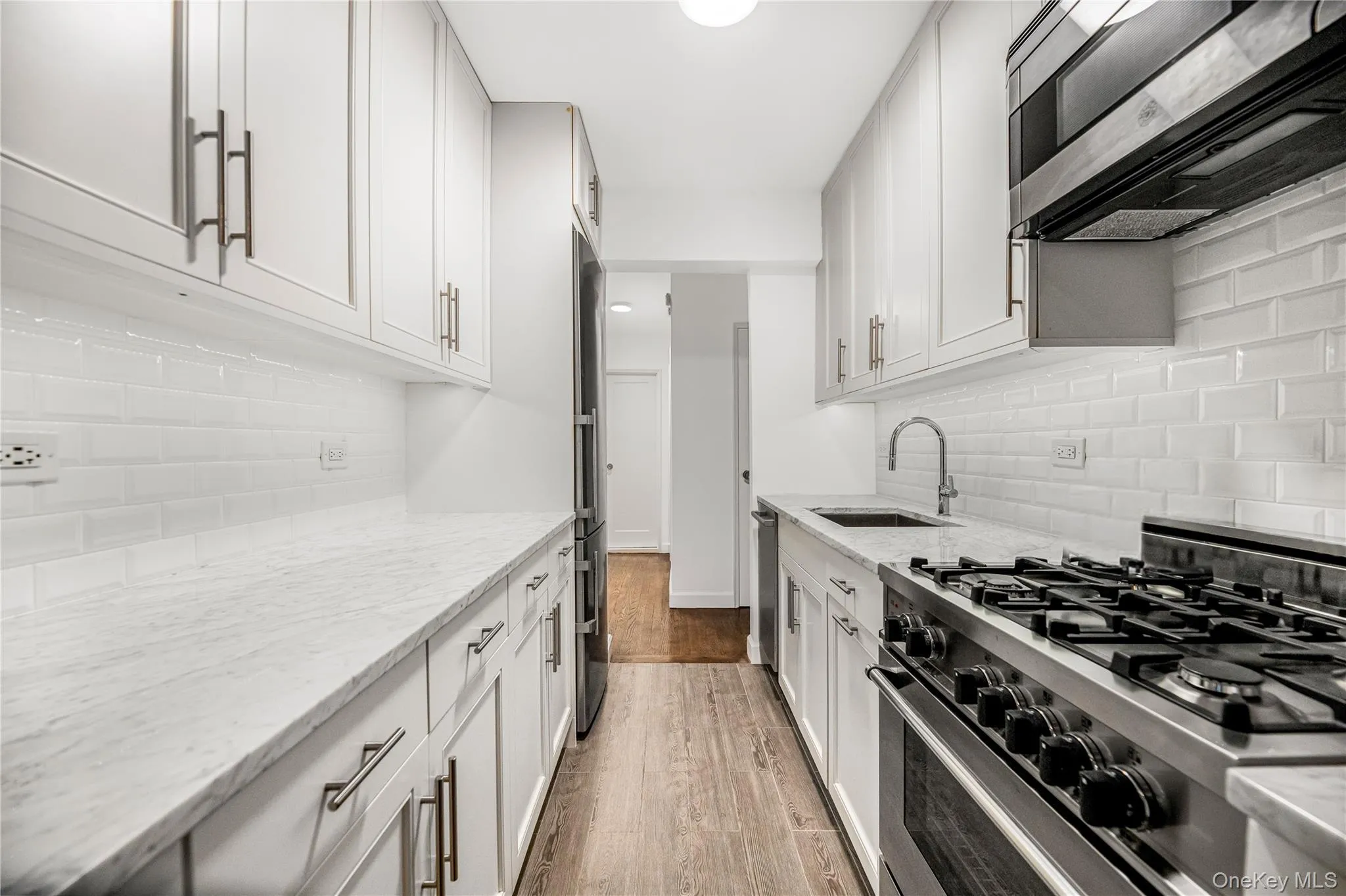 2390 Palisade Avenue, New York, NY, 2 Bedrooms Bedrooms, 6 Rooms Rooms,1 BathroomBathrooms,Residential,For Rent,Palisade,0,1047538 2390 Palisade Avenue, New York, NY, 2 Bedrooms Bedrooms, 6 Rooms Rooms,1 BathroomBathrooms,Residential,For Rent,Palisade,0,1047538