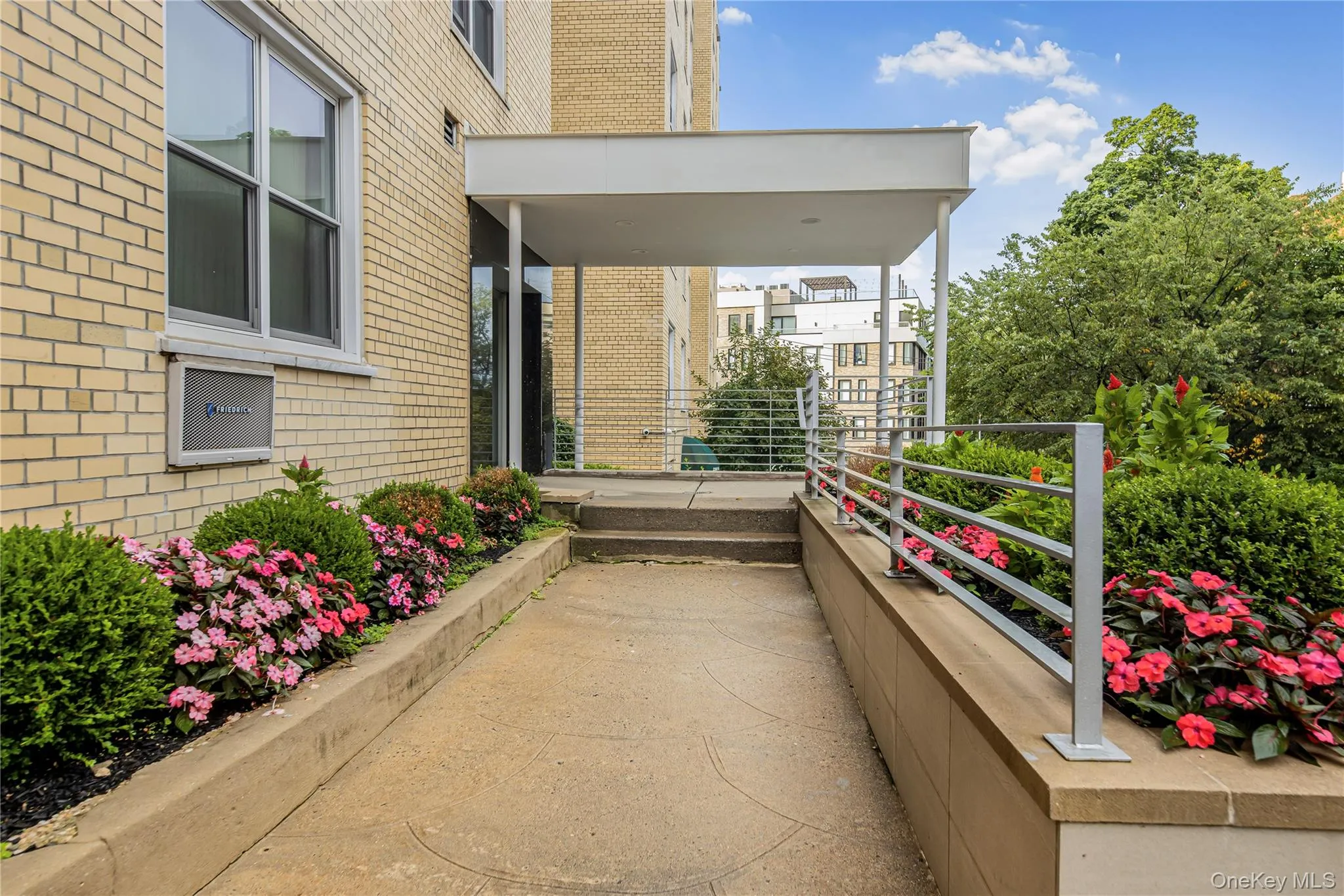 2390 Palisade Avenue, New York, NY, 2 Bedrooms Bedrooms, 6 Rooms Rooms,1 BathroomBathrooms,Residential,For Rent,Palisade,0,1047538 2390 Palisade Avenue, New York, NY, 2 Bedrooms Bedrooms, 6 Rooms Rooms,1 BathroomBathrooms,Residential,For Rent,Palisade,0,1047538