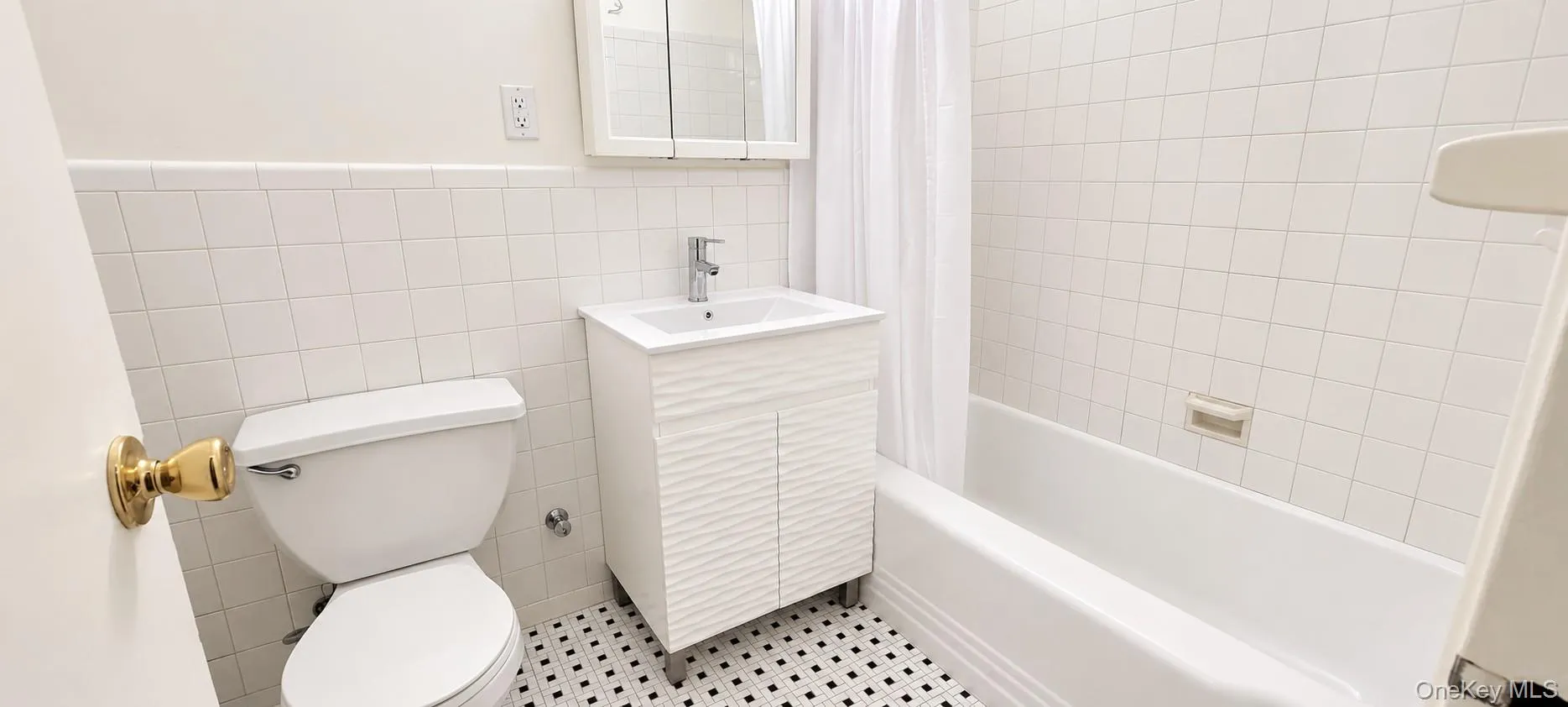 63-33 98th Place, New York, NY, 3 Rooms Rooms,1 BathroomBathrooms,Residential Lease,For Rent,98th,0,1047541 63-33 98th Place, New York, NY, 3 Rooms Rooms,1 BathroomBathrooms,Residential Lease,For Rent,98th,0,1047541