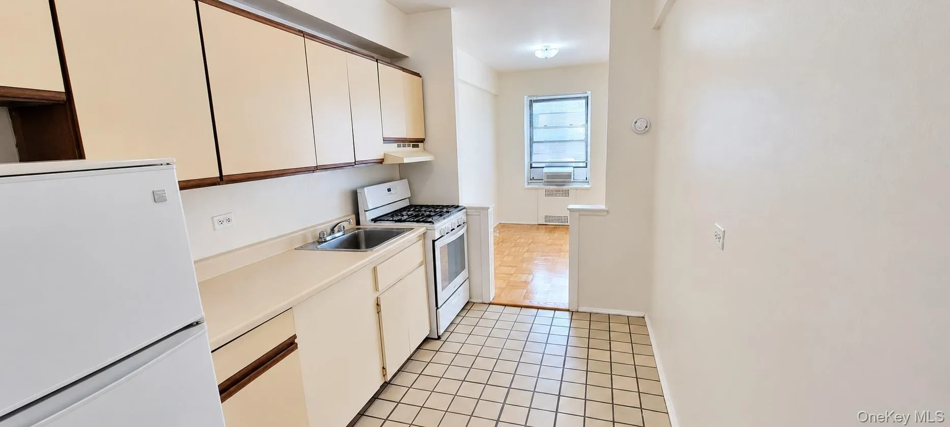 63-33 98th Place, New York, NY, 3 Rooms Rooms,1 BathroomBathrooms,Residential Lease,For Rent,98th,0,1047541 63-33 98th Place, New York, NY, 3 Rooms Rooms,1 BathroomBathrooms,Residential Lease,For Rent,98th,0,1047541