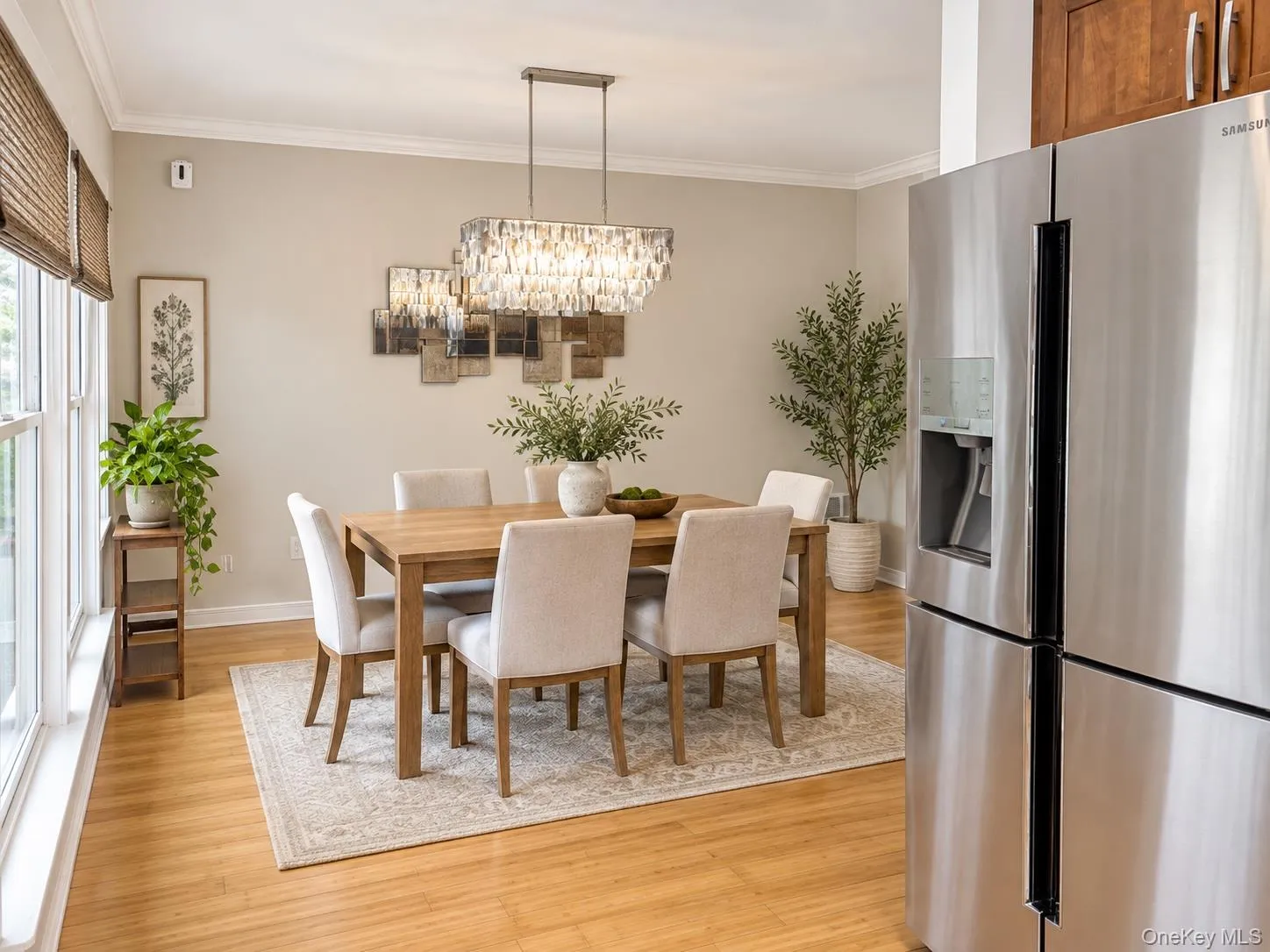 Dining area from Kitchen, virtually staged Dining area from Kitchen, virtually staged