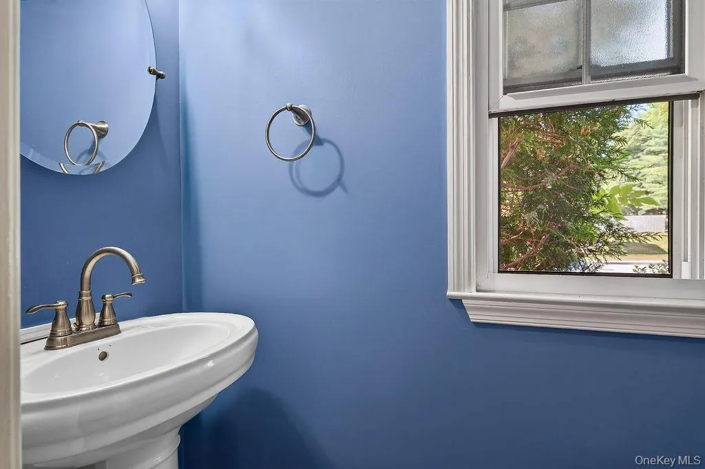 Powder Room Powder Room