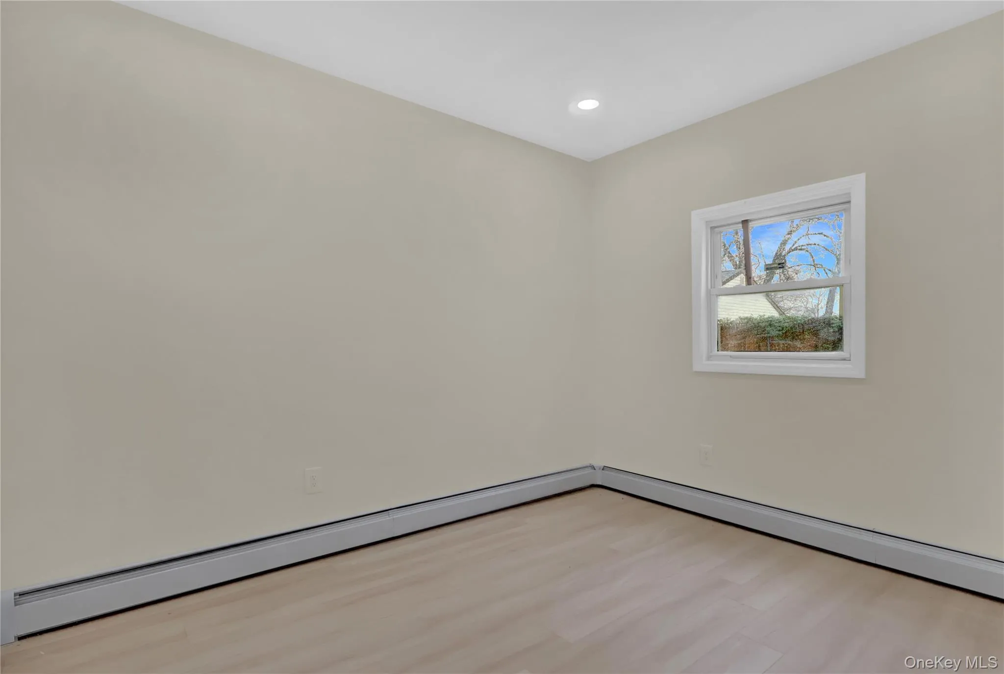 12 Carlls Path, Babylon, NY, 3 Bedrooms Bedrooms, 8 Rooms Rooms,2 BathroomsBathrooms,Residential,For Rent,Carlls,0,1047543 12 Carlls Path, Babylon, NY, 3 Bedrooms Bedrooms, 8 Rooms Rooms,2 BathroomsBathrooms,Residential,For Rent,Carlls,0,1047543