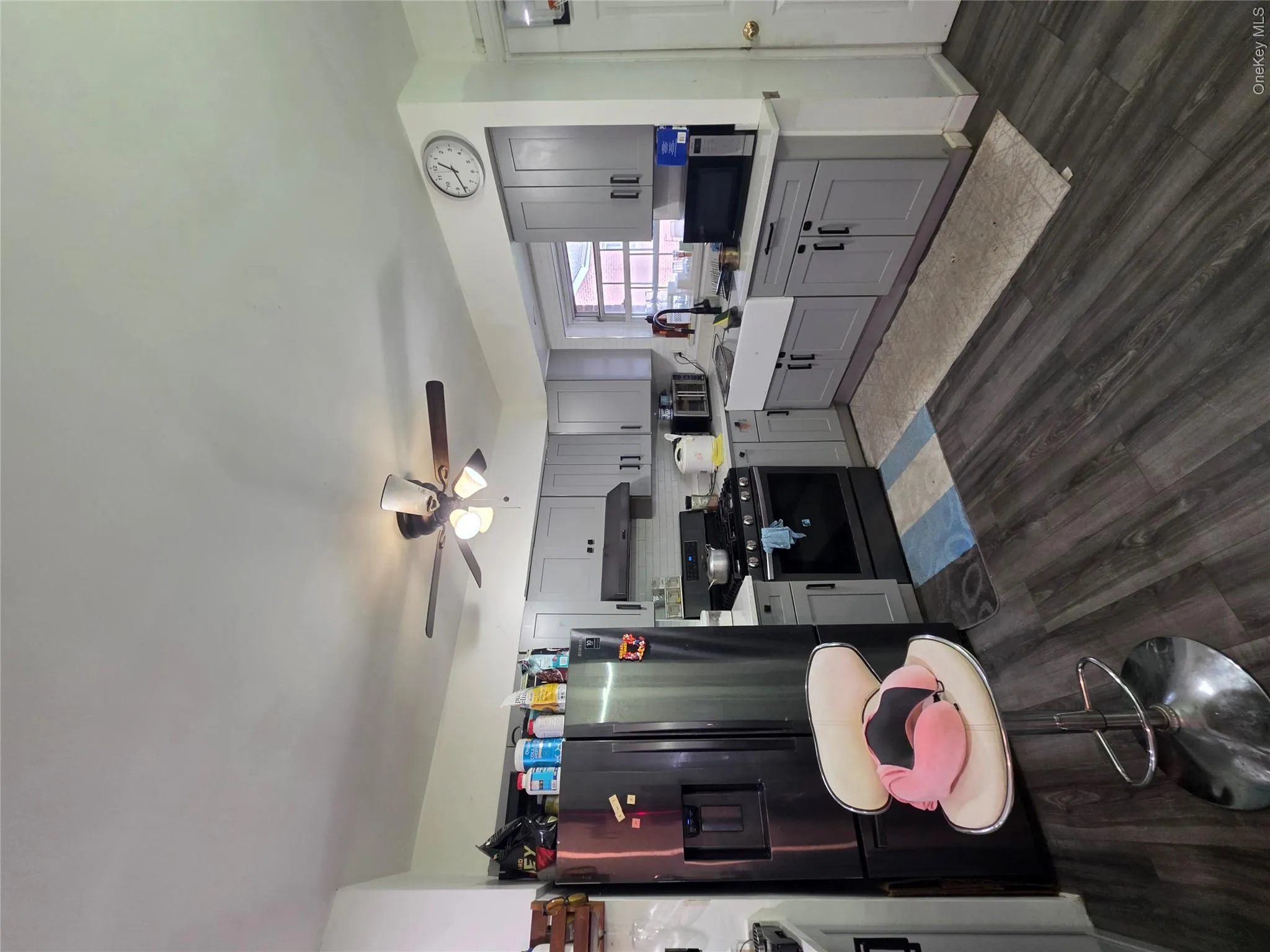 2570 Pearsall Avenue, New York, NY, 3 Bedrooms Bedrooms, 8 Rooms Rooms,2 BathroomsBathrooms,Residential,For Rent,Pearsall,0,1047544 2570 Pearsall Avenue, New York, NY, 3 Bedrooms Bedrooms, 8 Rooms Rooms,2 BathroomsBathrooms,Residential,For Rent,Pearsall,0,1047544
