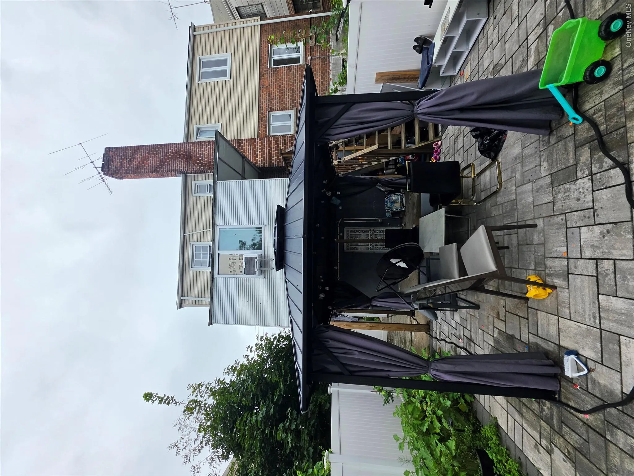 2570 Pearsall Avenue, New York, NY, 3 Bedrooms Bedrooms, 8 Rooms Rooms,2 BathroomsBathrooms,Residential,For Rent,Pearsall,0,1047544 2570 Pearsall Avenue, New York, NY, 3 Bedrooms Bedrooms, 8 Rooms Rooms,2 BathroomsBathrooms,Residential,For Rent,Pearsall,0,1047544