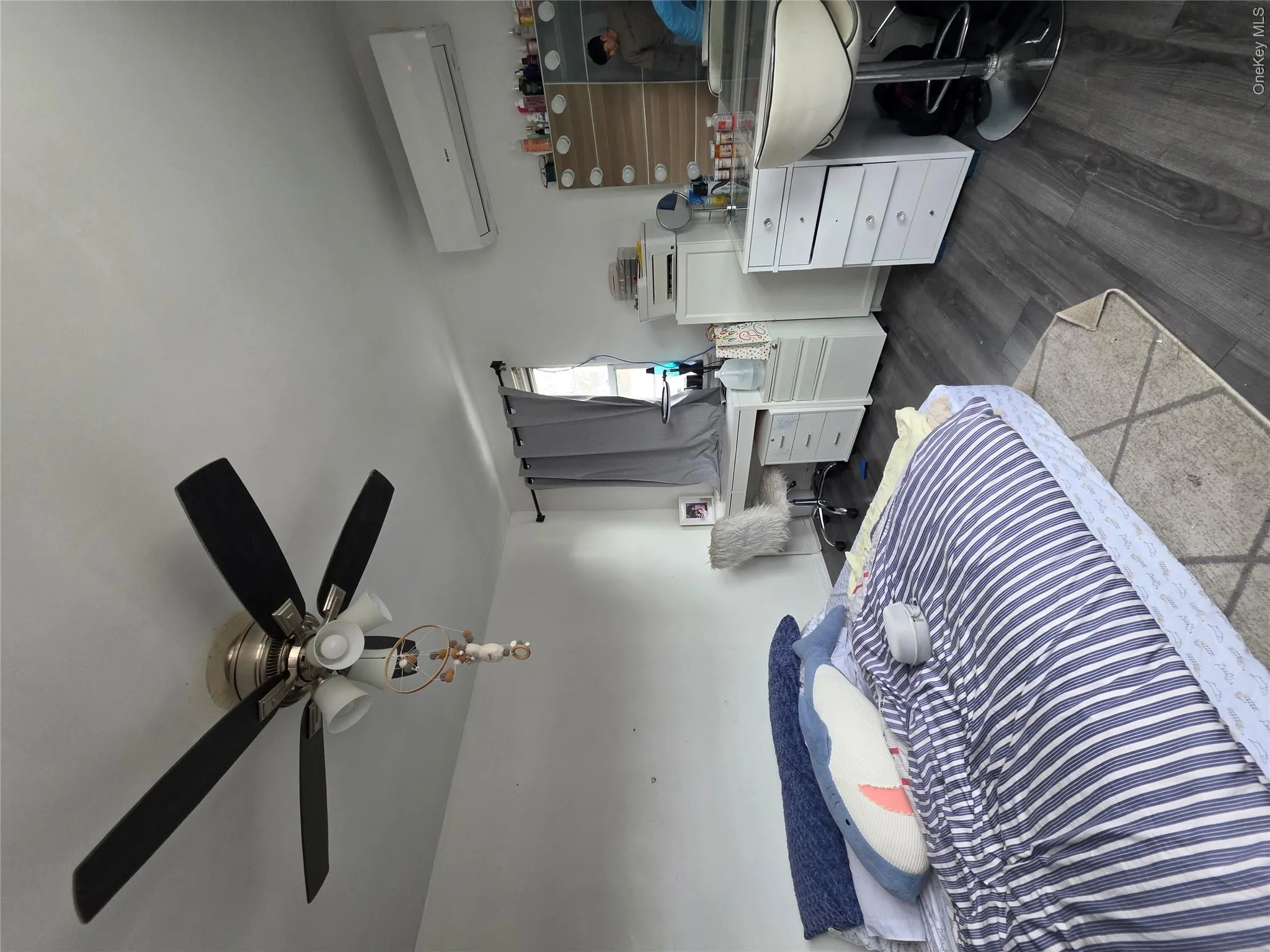 2570 Pearsall Avenue, New York, NY, 3 Bedrooms Bedrooms, 8 Rooms Rooms,2 BathroomsBathrooms,Residential,For Rent,Pearsall,0,1047544 2570 Pearsall Avenue, New York, NY, 3 Bedrooms Bedrooms, 8 Rooms Rooms,2 BathroomsBathrooms,Residential,For Rent,Pearsall,0,1047544