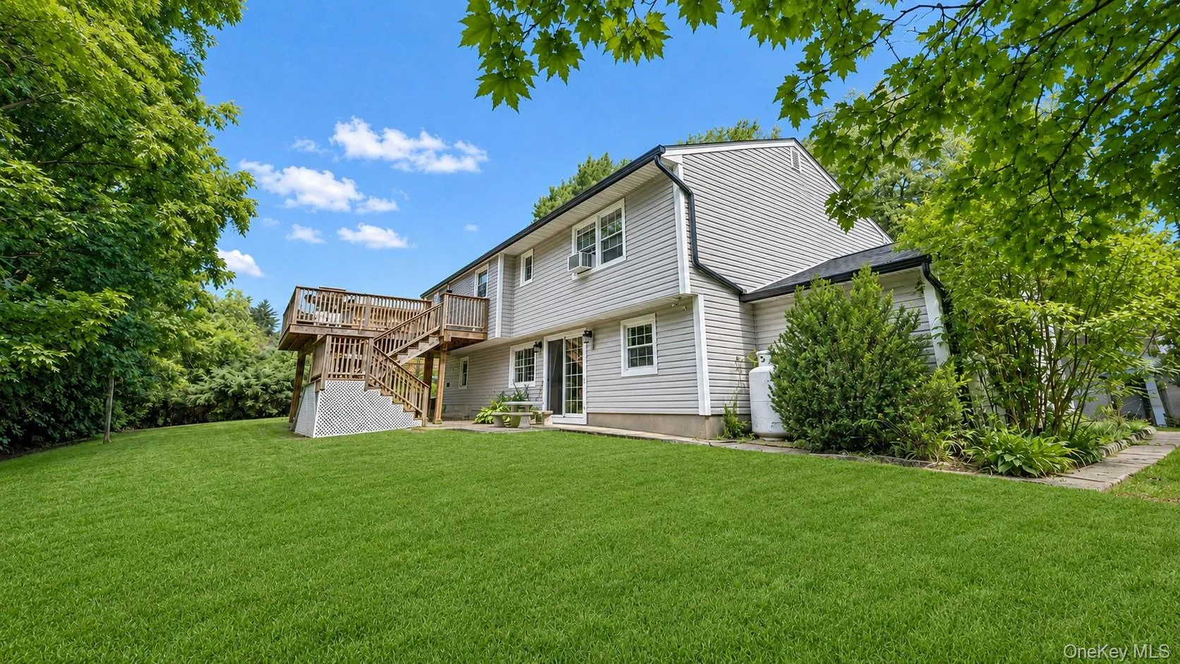 28 Pike Place, Carmel, NY, 3 Bedrooms Bedrooms, 9 Rooms Rooms,2 BathroomsBathrooms,Residential,For Rent,Pike,0,1047545 28 Pike Place, Carmel, NY, 3 Bedrooms Bedrooms, 9 Rooms Rooms,2 BathroomsBathrooms,Residential,For Rent,Pike,0,1047545