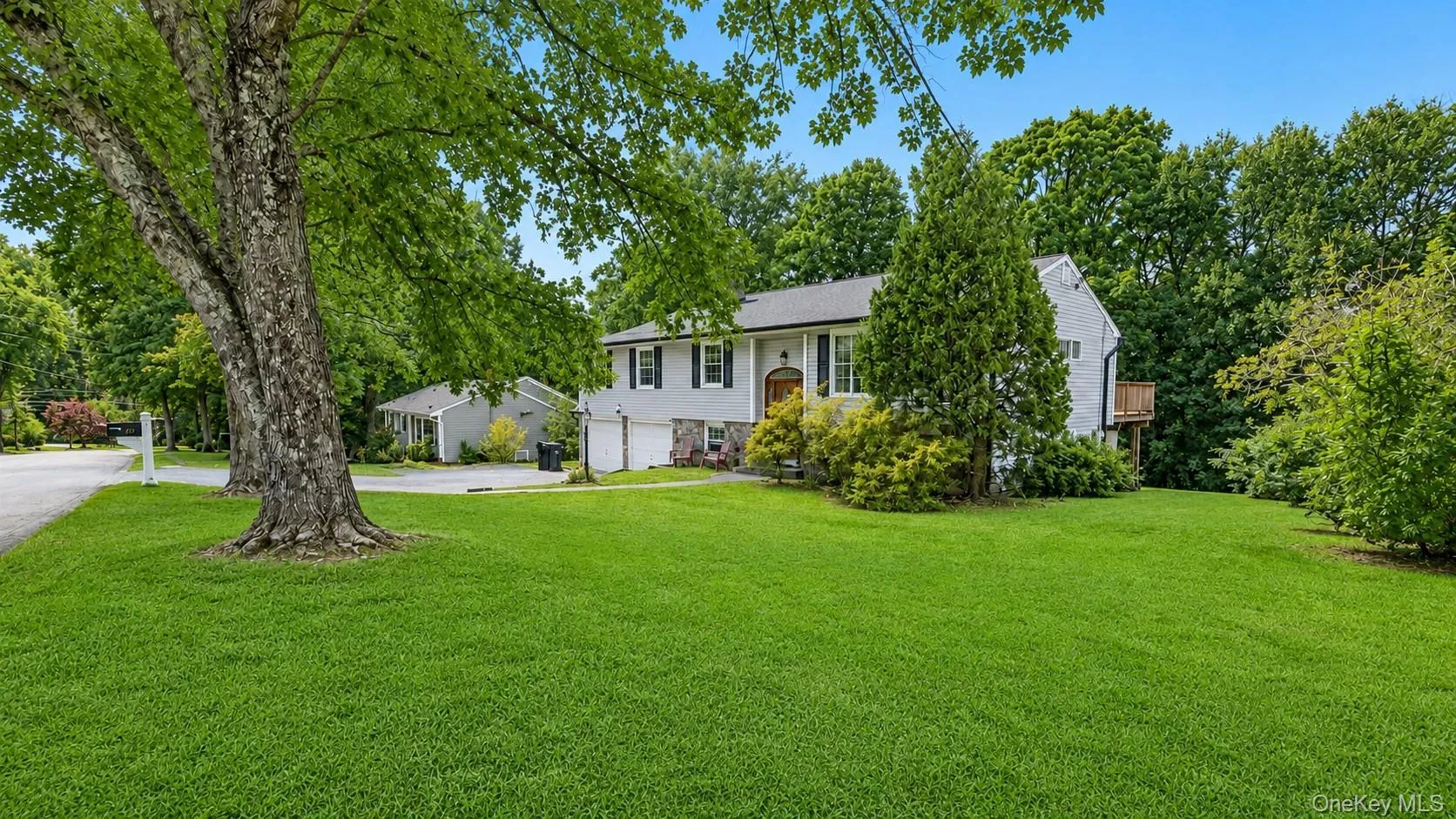 28 Pike Place, Carmel, NY, 3 Bedrooms Bedrooms, 9 Rooms Rooms,2 BathroomsBathrooms,Residential,For Rent,Pike,0,1047545 28 Pike Place, Carmel, NY, 3 Bedrooms Bedrooms, 9 Rooms Rooms,2 BathroomsBathrooms,Residential,For Rent,Pike,0,1047545