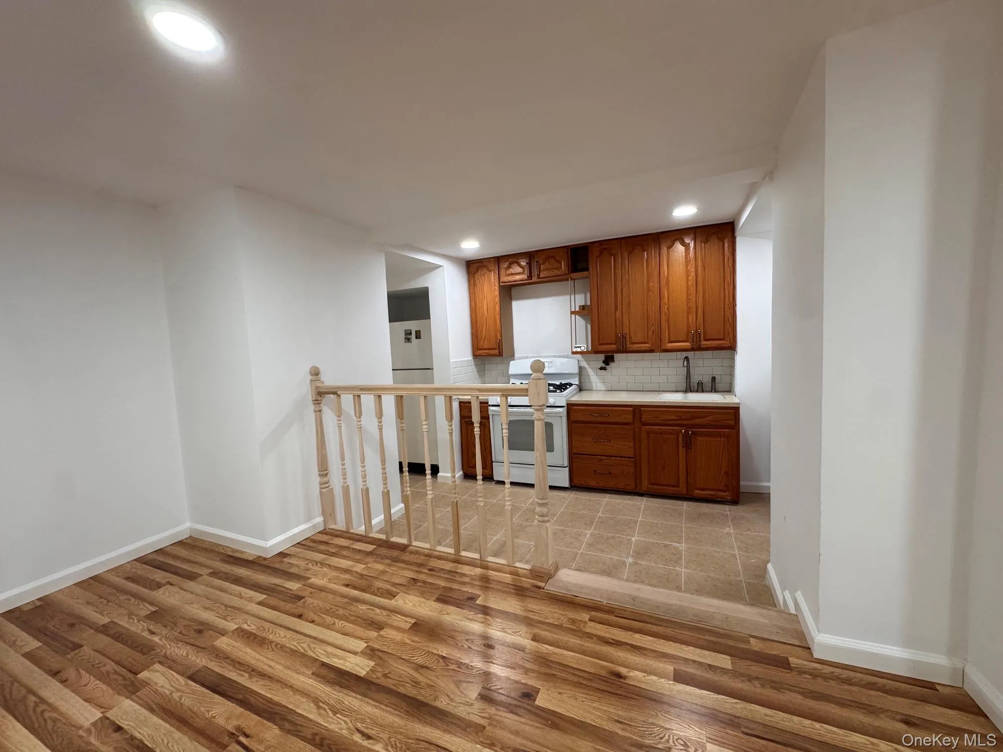 1245 Rhinelander Avenue, New York, NY, 1 Bedroom Bedrooms, 2 Rooms Rooms,1 BathroomBathrooms,Residential Lease,For Rent,Rhinelander,0,1047546 1245 Rhinelander Avenue, New York, NY, 1 Bedroom Bedrooms, 2 Rooms Rooms,1 BathroomBathrooms,Residential Lease,For Rent,Rhinelander,0,1047546