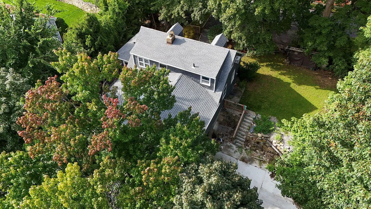 Aerial view of 4 W Livingston St. showing side yard. Aerial view of 4 W Livingston St. showing side yard.
