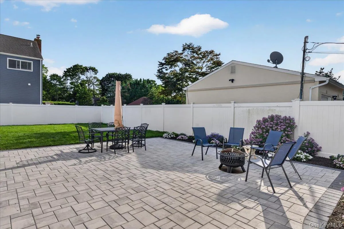 258 Ocean Avenue, Brookhaven, NY, 4 Bedrooms Bedrooms, 8 Rooms Rooms,2 BathroomsBathrooms,Residential,For Rent,Ocean,0,1047551 258 Ocean Avenue, Brookhaven, NY, 4 Bedrooms Bedrooms, 8 Rooms Rooms,2 BathroomsBathrooms,Residential,For Rent,Ocean,0,1047551