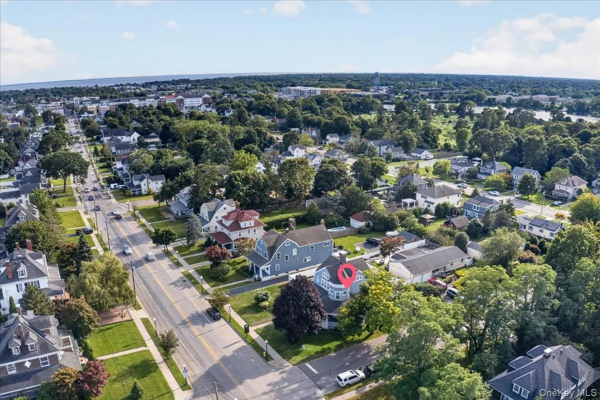 258 Ocean Avenue, Brookhaven, NY, 4 Bedrooms Bedrooms, 8 Rooms Rooms,2 BathroomsBathrooms,Residential,For Rent,Ocean,0,1047551 258 Ocean Avenue, Brookhaven, NY, 4 Bedrooms Bedrooms, 8 Rooms Rooms,2 BathroomsBathrooms,Residential,For Rent,Ocean,0,1047551