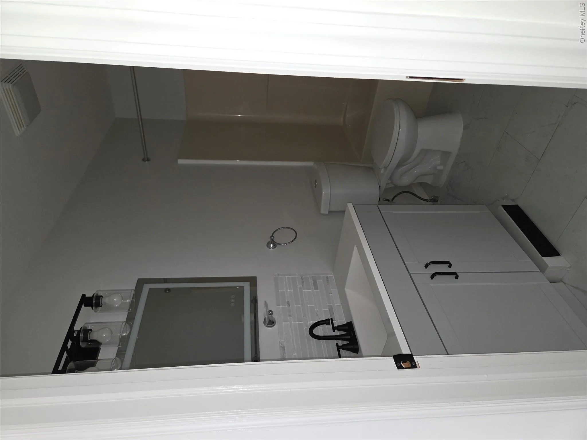 419 Garden Avenue, Mount Vernon, NY, 3 Bedrooms Bedrooms, 6 Rooms Rooms,2 BathroomsBathrooms,Residential Lease,For Rent,Garden,0,1047554 419 Garden Avenue, Mount Vernon, NY, 3 Bedrooms Bedrooms, 6 Rooms Rooms,2 BathroomsBathrooms,Residential Lease,For Rent,Garden,0,1047554