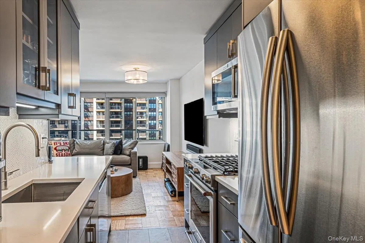 1815 215th Street, New York, NY, 1 Bedroom Bedrooms, 4 Rooms Rooms,1 BathroomBathrooms,Residential,For Rent,215th,0,1047555 1815 215th Street, New York, NY, 1 Bedroom Bedrooms, 4 Rooms Rooms,1 BathroomBathrooms,Residential,For Rent,215th,0,1047555