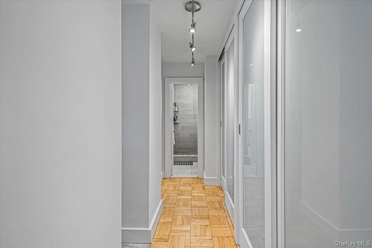 1815 215th Street, New York, NY, 1 Bedroom Bedrooms, 4 Rooms Rooms,1 BathroomBathrooms,Residential,For Rent,215th,0,1047555 1815 215th Street, New York, NY, 1 Bedroom Bedrooms, 4 Rooms Rooms,1 BathroomBathrooms,Residential,For Rent,215th,0,1047555