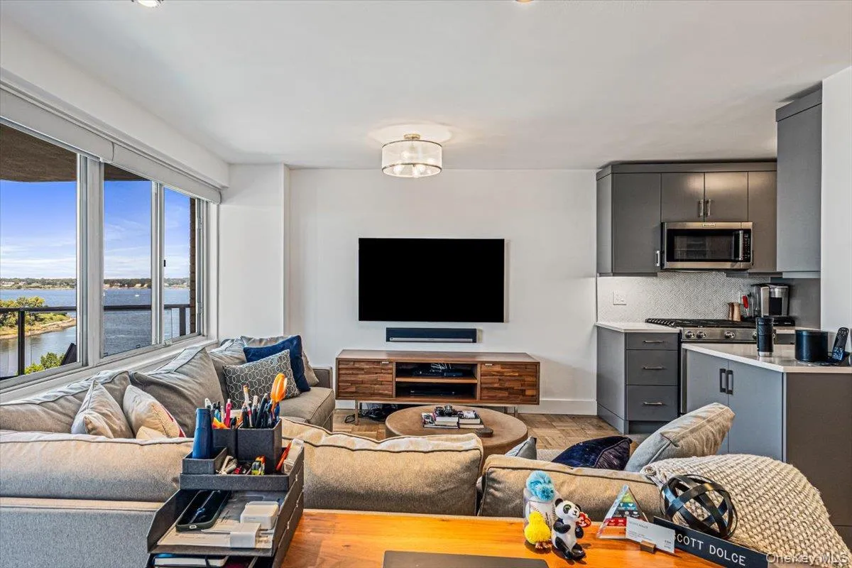 1815 215th Street, New York, NY, 1 Bedroom Bedrooms, 4 Rooms Rooms,1 BathroomBathrooms,Residential,For Rent,215th,0,1047555 1815 215th Street, New York, NY, 1 Bedroom Bedrooms, 4 Rooms Rooms,1 BathroomBathrooms,Residential,For Rent,215th,0,1047555