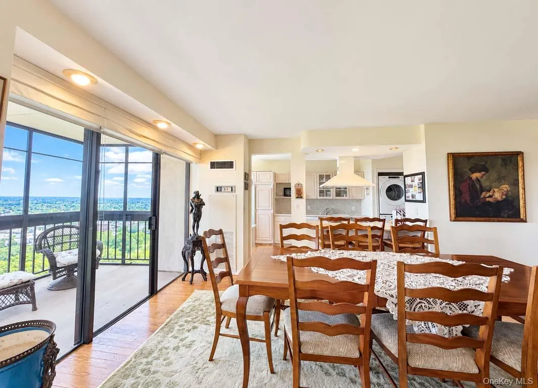 27010 Grand Central Parkway, New York, NY, 2 Bedrooms Bedrooms, 5 Rooms Rooms,2 BathroomsBathrooms,Residential,For Rent,Grand Central,0,1047556 27010 Grand Central Parkway, New York, NY, 2 Bedrooms Bedrooms, 5 Rooms Rooms,2 BathroomsBathrooms,Residential,For Rent,Grand Central,0,1047556
