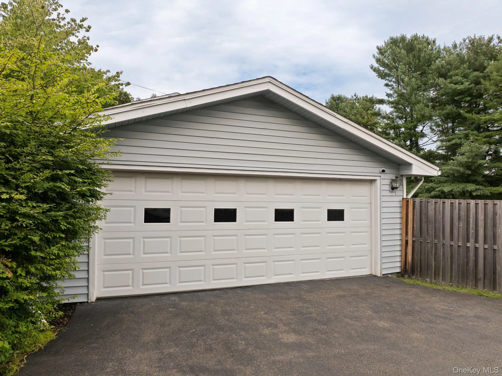 212 State Route 9H, Claverack, NY, 4 Bedrooms Bedrooms, 11 Rooms Rooms,3 BathroomsBathrooms,Residential,For Rent,State Route 9H,0,1047563 212 State Route 9H, Claverack, NY, 4 Bedrooms Bedrooms, 11 Rooms Rooms,3 BathroomsBathrooms,Residential,For Rent,State Route 9H,0,1047563