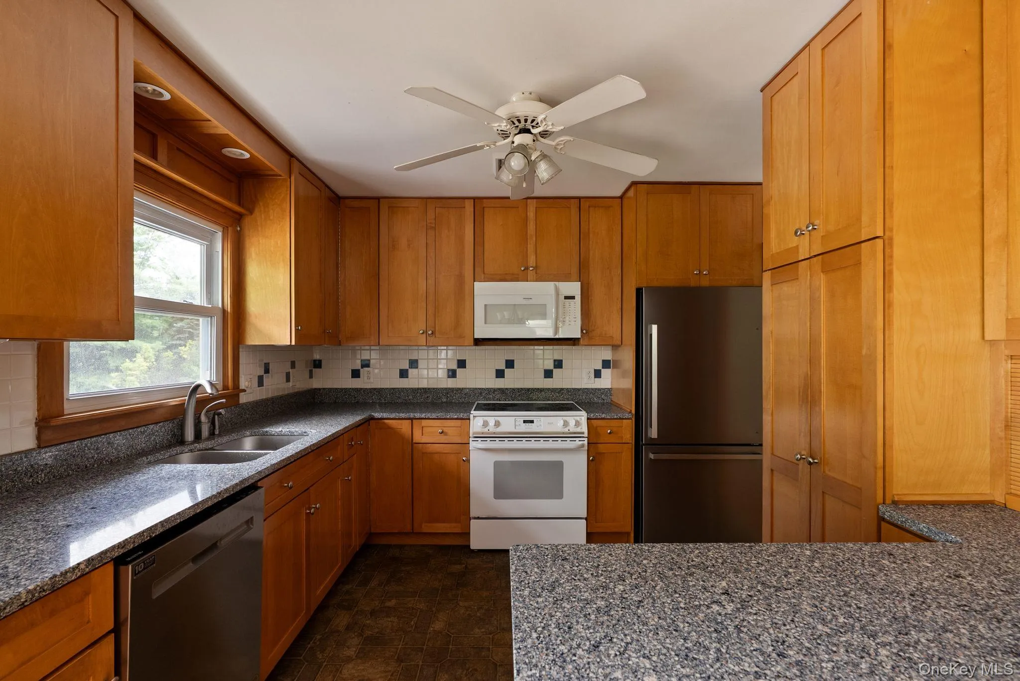 212 State Route 9H, Claverack, NY, 4 Bedrooms Bedrooms, 11 Rooms Rooms,3 BathroomsBathrooms,Residential,For Rent,State Route 9H,0,1047563 212 State Route 9H, Claverack, NY, 4 Bedrooms Bedrooms, 11 Rooms Rooms,3 BathroomsBathrooms,Residential,For Rent,State Route 9H,0,1047563