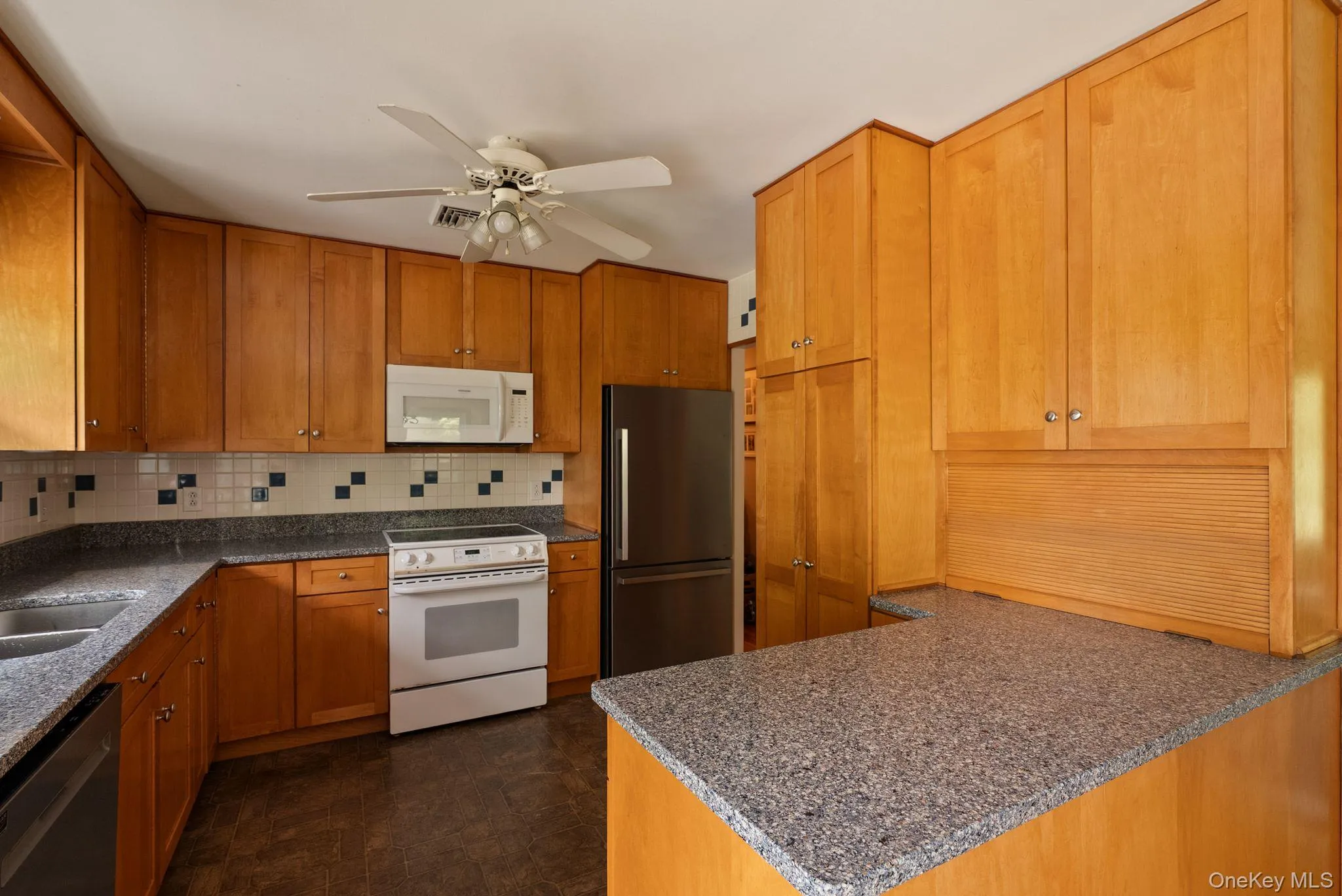 212 State Route 9H, Claverack, NY, 4 Bedrooms Bedrooms, 11 Rooms Rooms,3 BathroomsBathrooms,Residential,For Rent,State Route 9H,0,1047563 212 State Route 9H, Claverack, NY, 4 Bedrooms Bedrooms, 11 Rooms Rooms,3 BathroomsBathrooms,Residential,For Rent,State Route 9H,0,1047563
