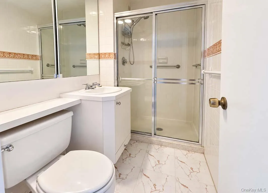 27010 Grand Central, New York, NY, 2 Bedrooms Bedrooms, 5 Rooms Rooms,2 BathroomsBathrooms,Residential,For Rent,Grand Central,0,1047564 27010 Grand Central, New York, NY, 2 Bedrooms Bedrooms, 5 Rooms Rooms,2 BathroomsBathrooms,Residential,For Rent,Grand Central,0,1047564
